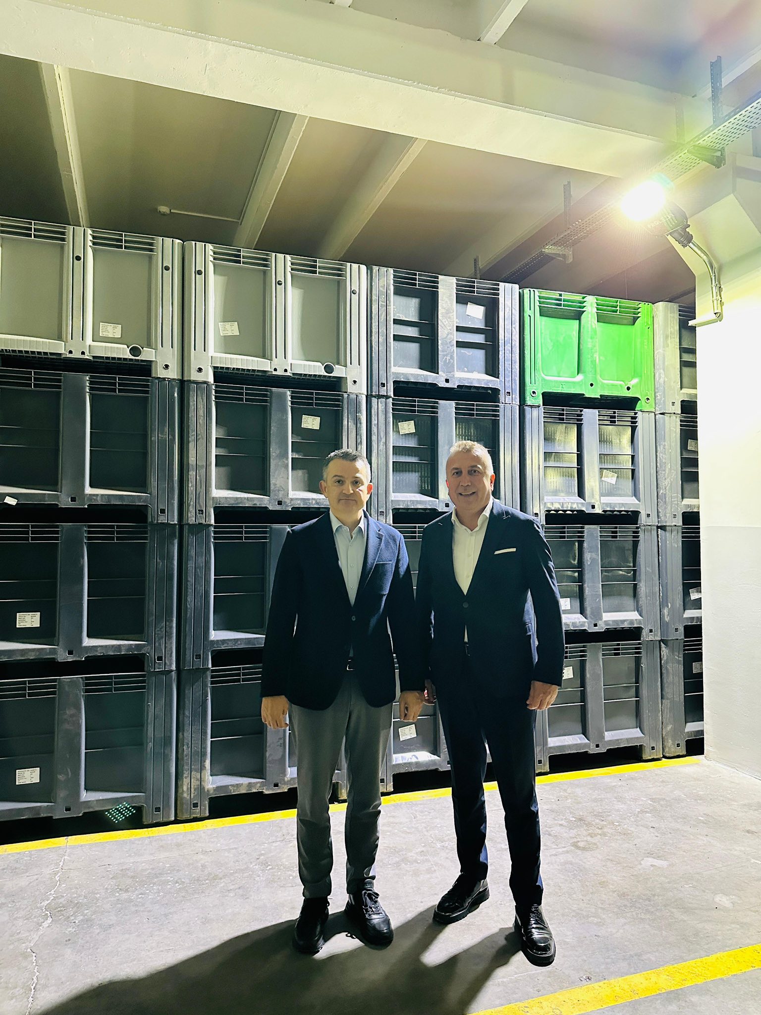 577005842 4258033394469229 1738104998942579475 N