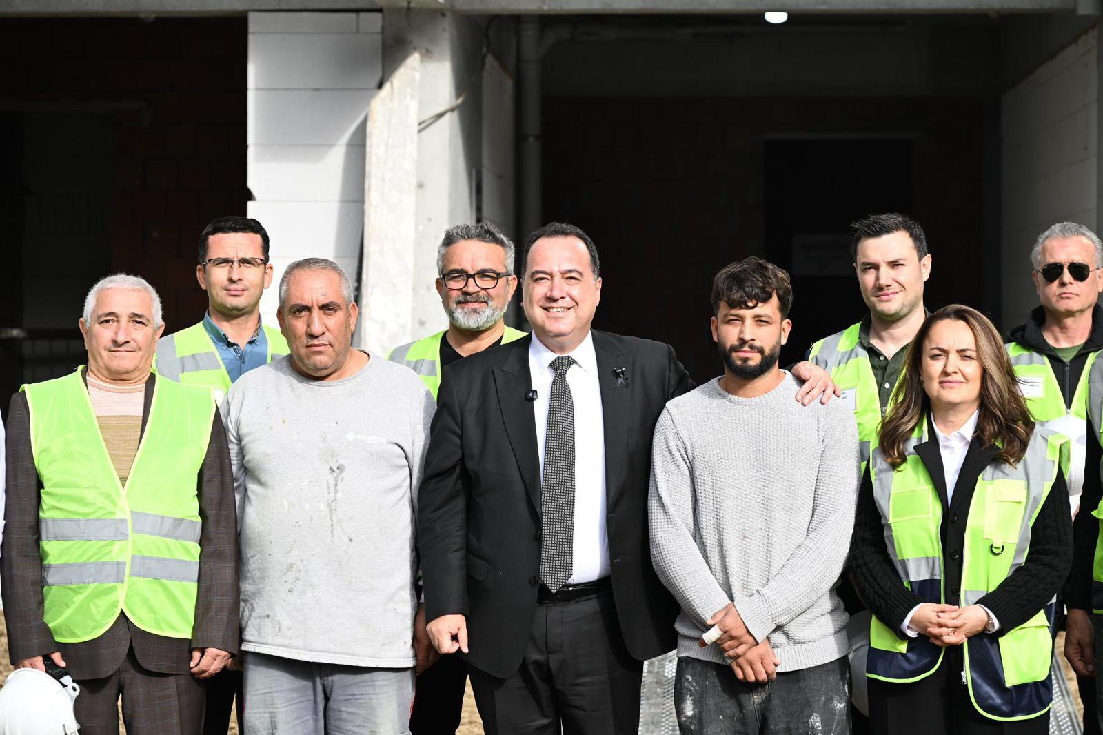 580492902 10163132080669823 196711157529081024 N