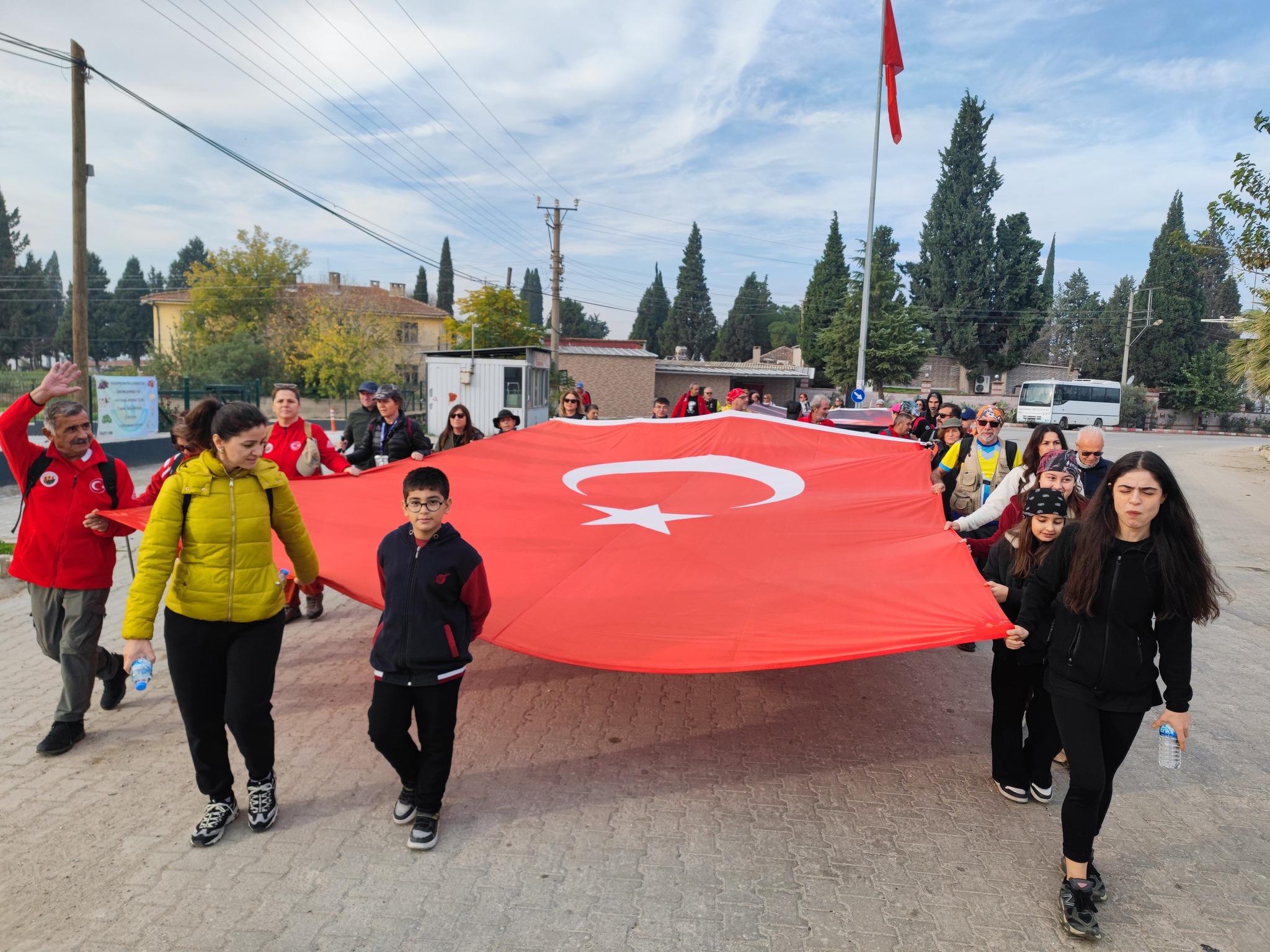 580512641 1157359119912929 2755383198804618057 N