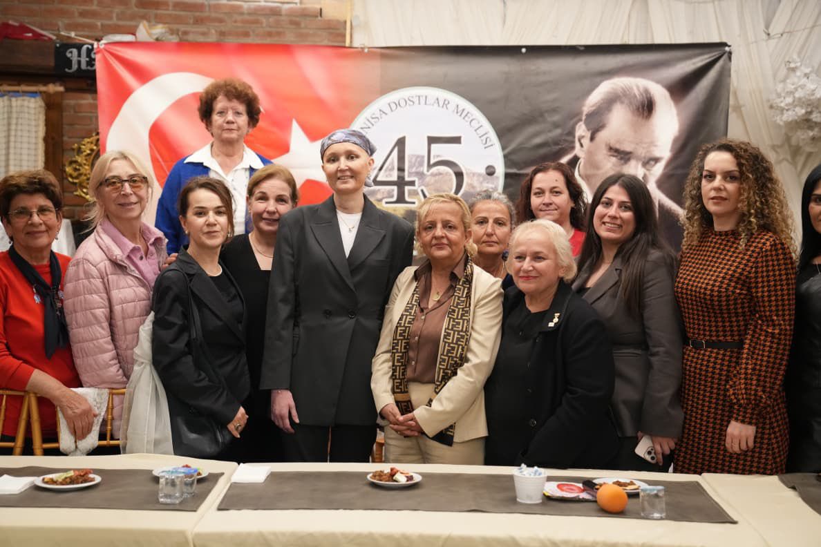 581564992 1414287477364582 8585769522525042913 N