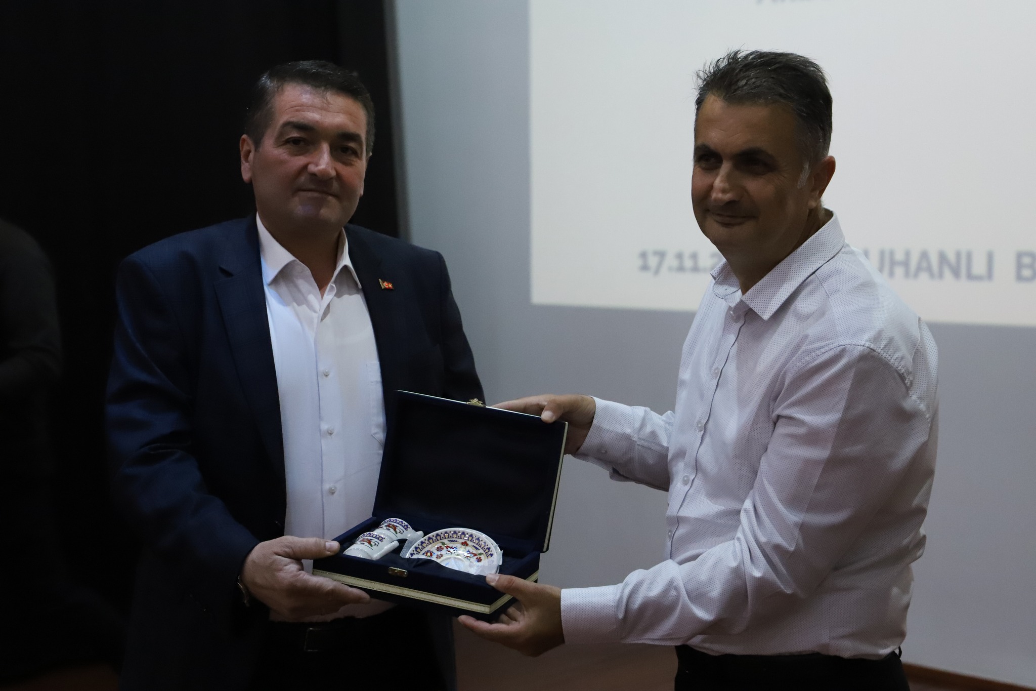 583324319 1163996162582558 6886003340956906370 N