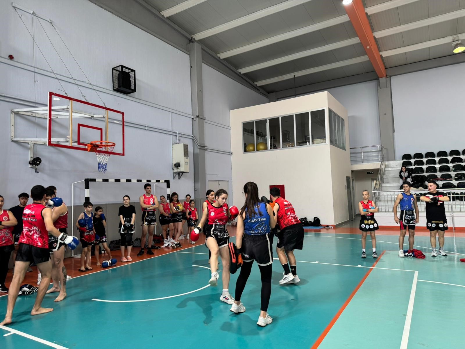 Manisa’da muaythai heyecanı yaşandı.2.2.2