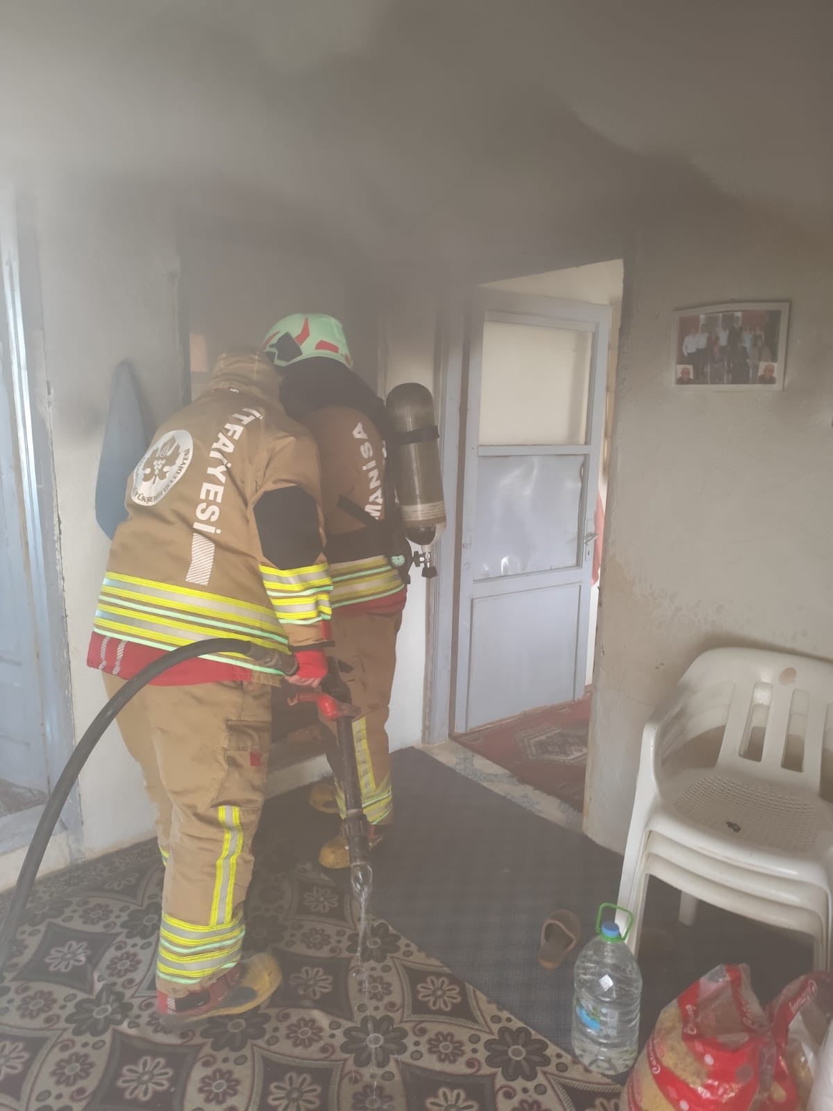 Manisa Ev Yangını (2)