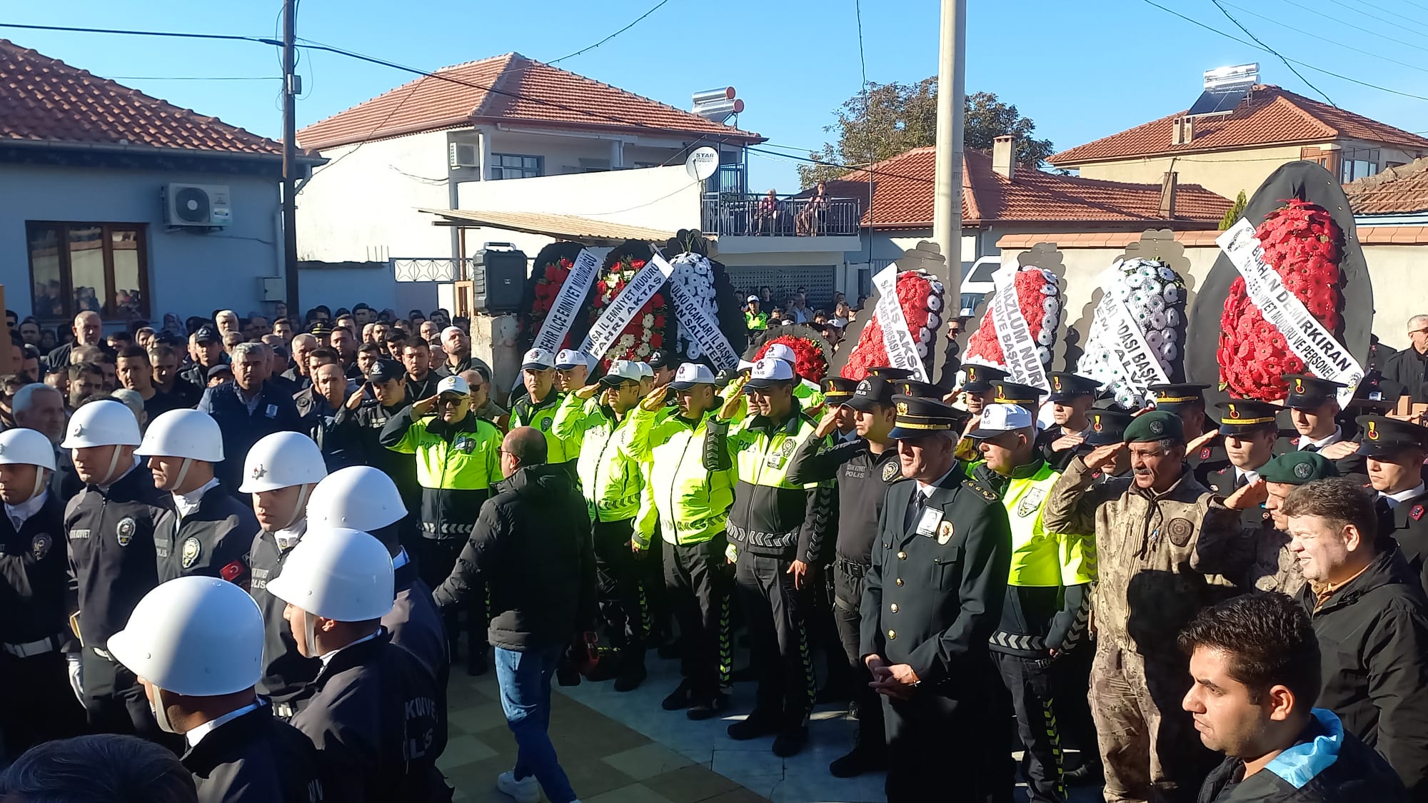 Whatsapp Image 2025 11 15 At 15.41.08 (2)