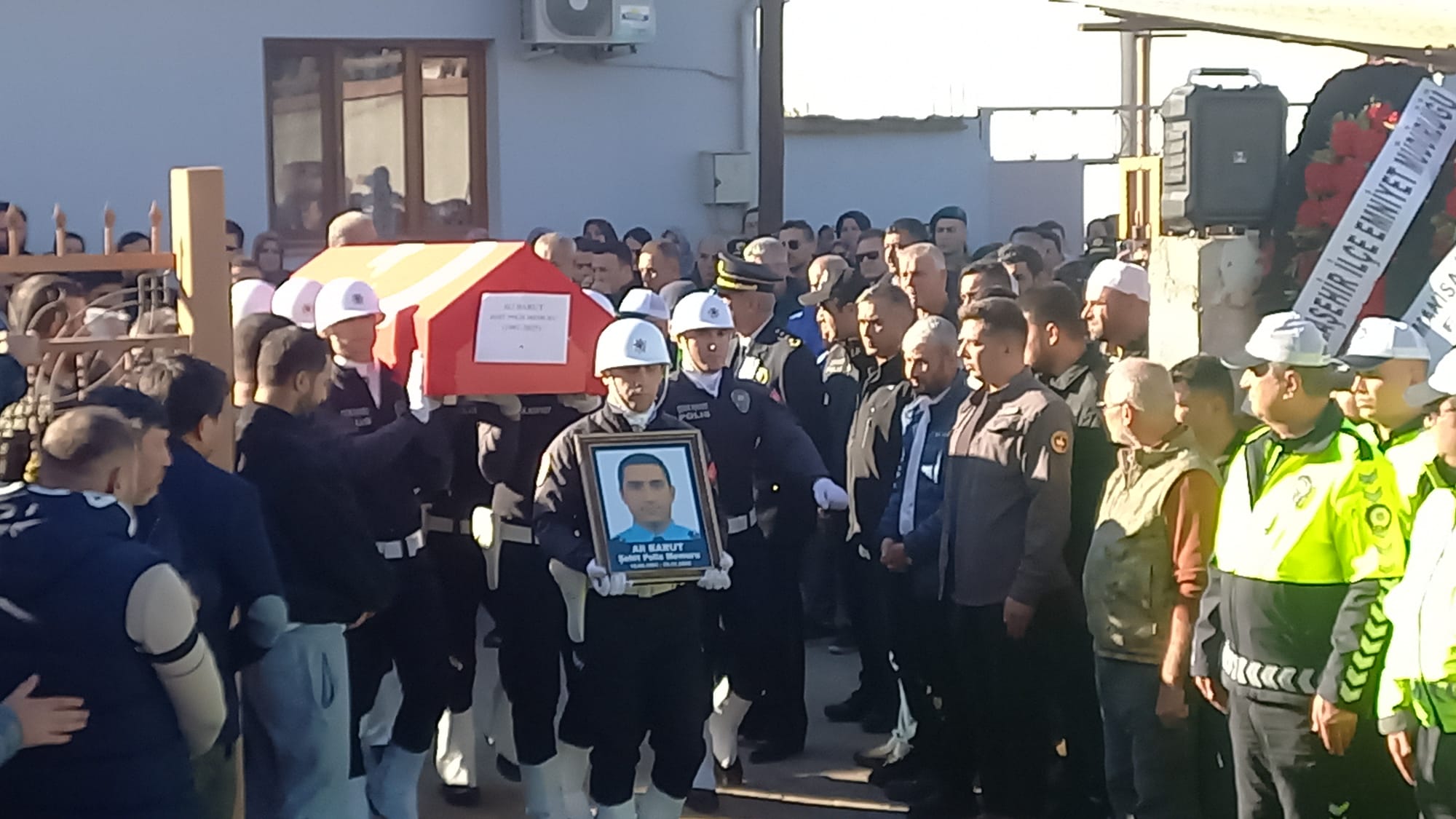 Whatsapp Image 2025 11 15 At 15.41.09 (1)