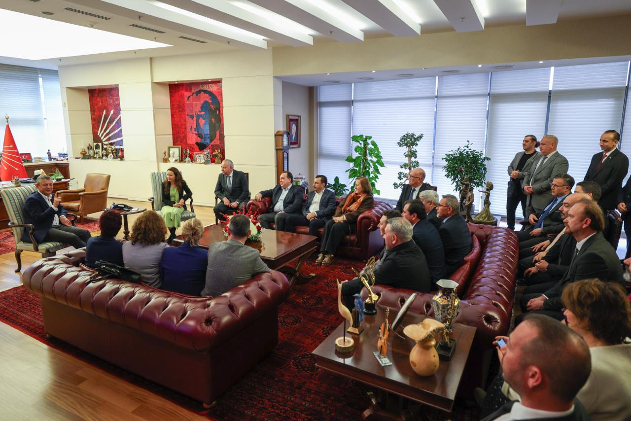 Whatsapp Image 2025 11 30 At 22.41.50 (2)