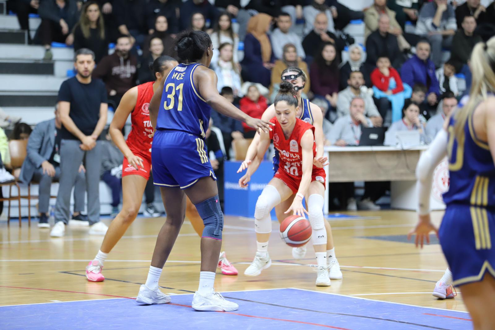 Manisa'nın kadın takımları yıl son maçlarına çıkacak-.3.1