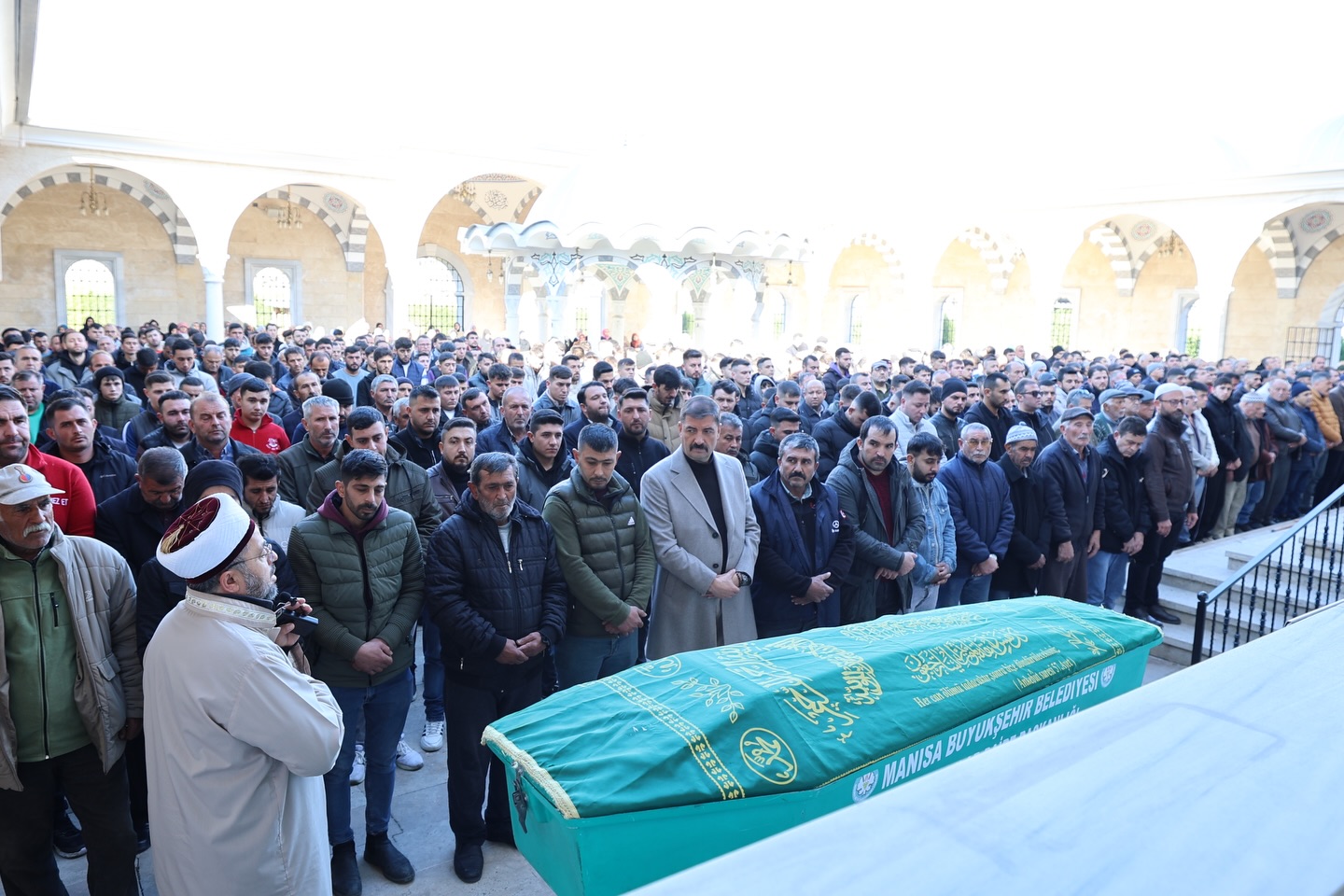 588017587 18539560468007652 6513282160912962852 N