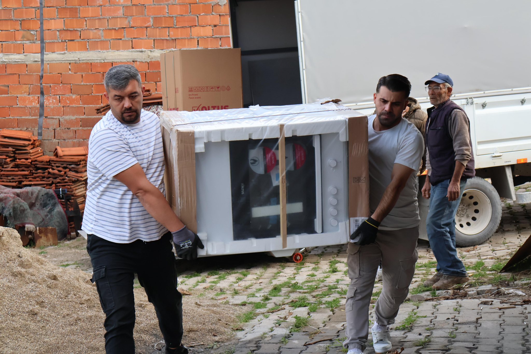 593435753 10162321688987987 6362900741030056433 N