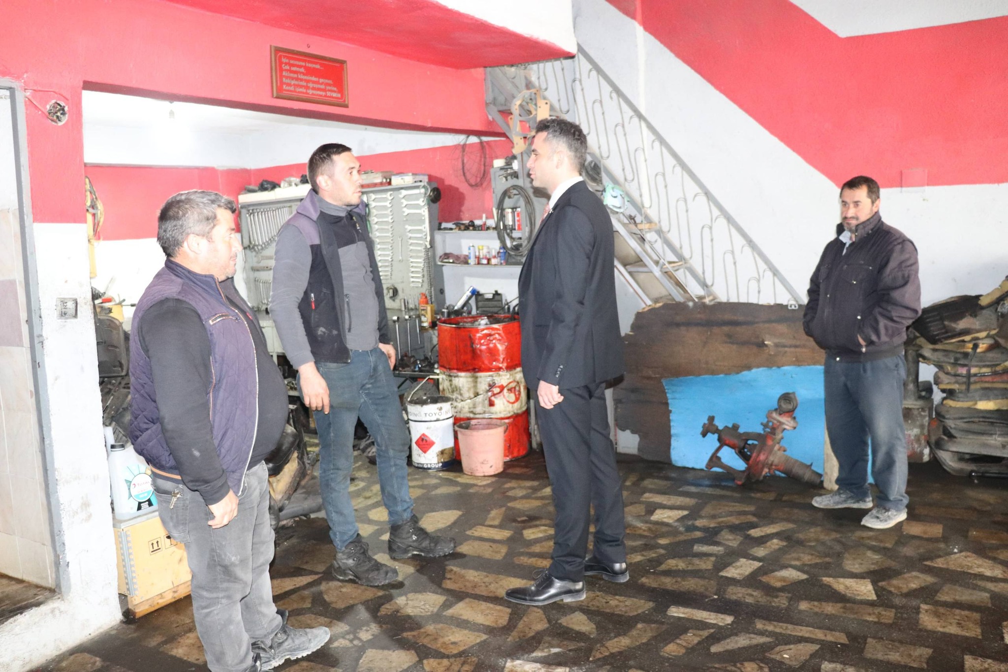 595998446 1296005275902796 7155359697131916143 N