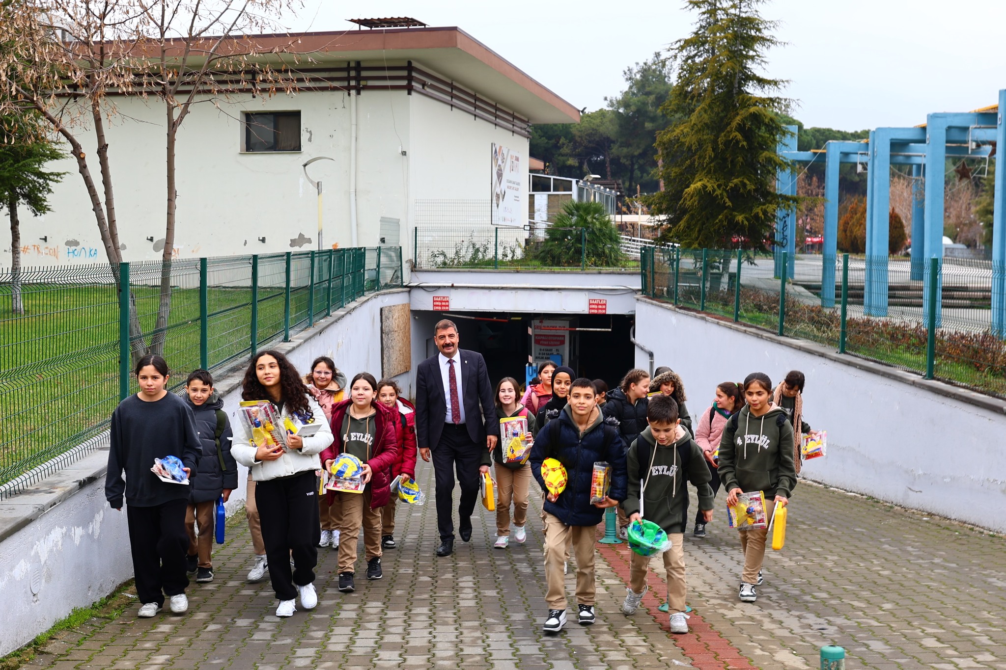 602319437 1201595028824561 4003407970971810849 N