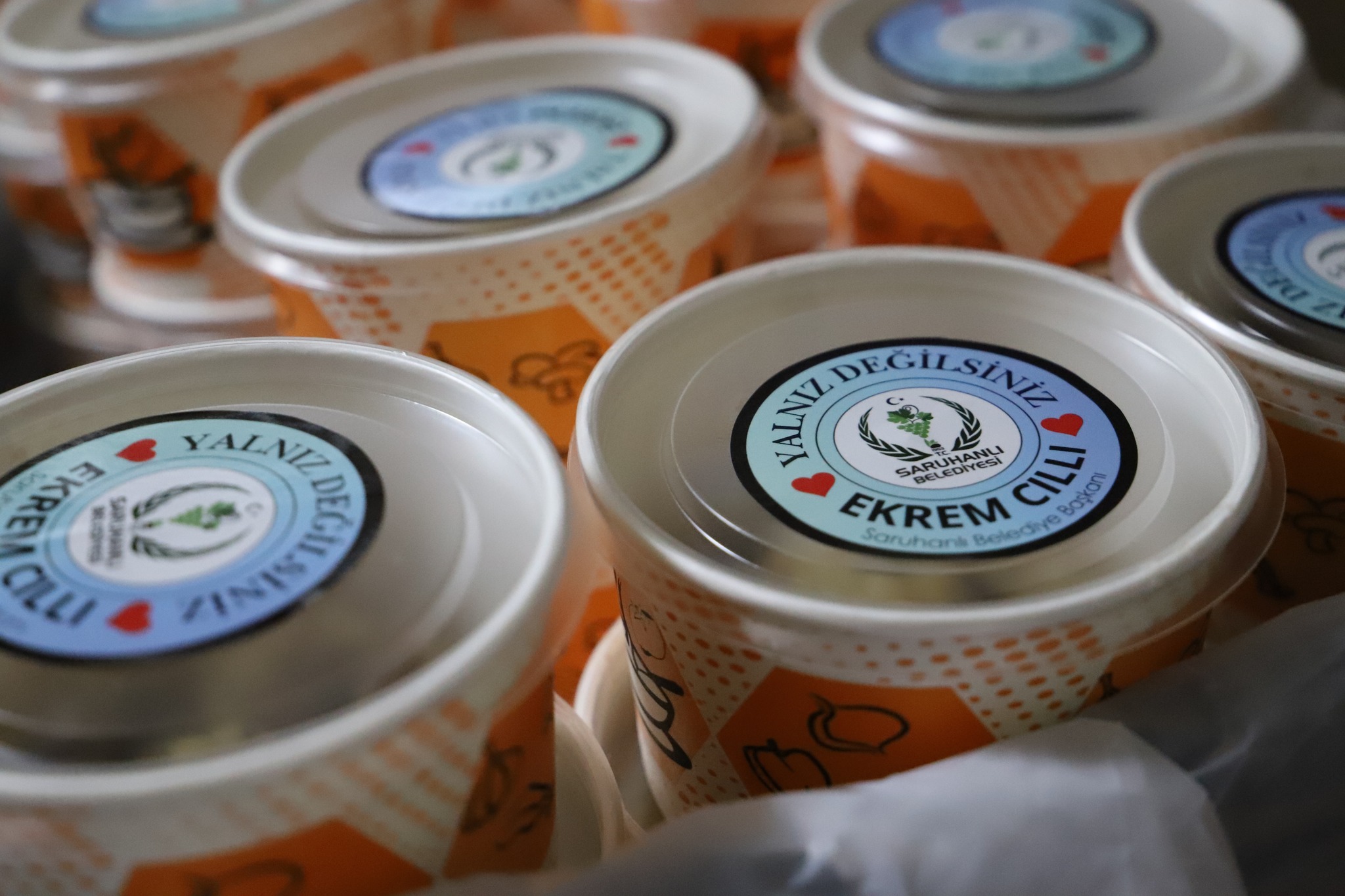 Manisa'da belediyeden ihtiyaç sahiplerine yemek desteği-.1