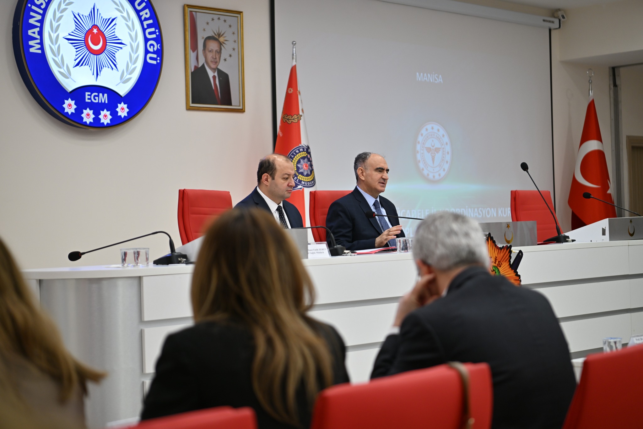 Manisa’da bağımlılıkla mücadele masaya yatırıldı-.1.