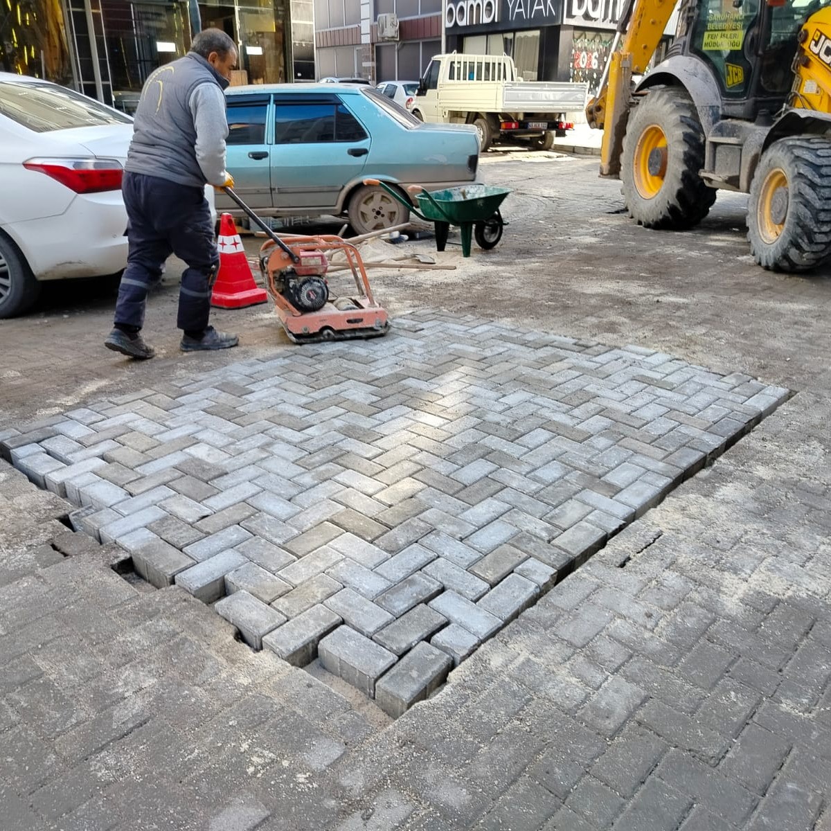 605708831 1192105336438307 7561326564929221528 N