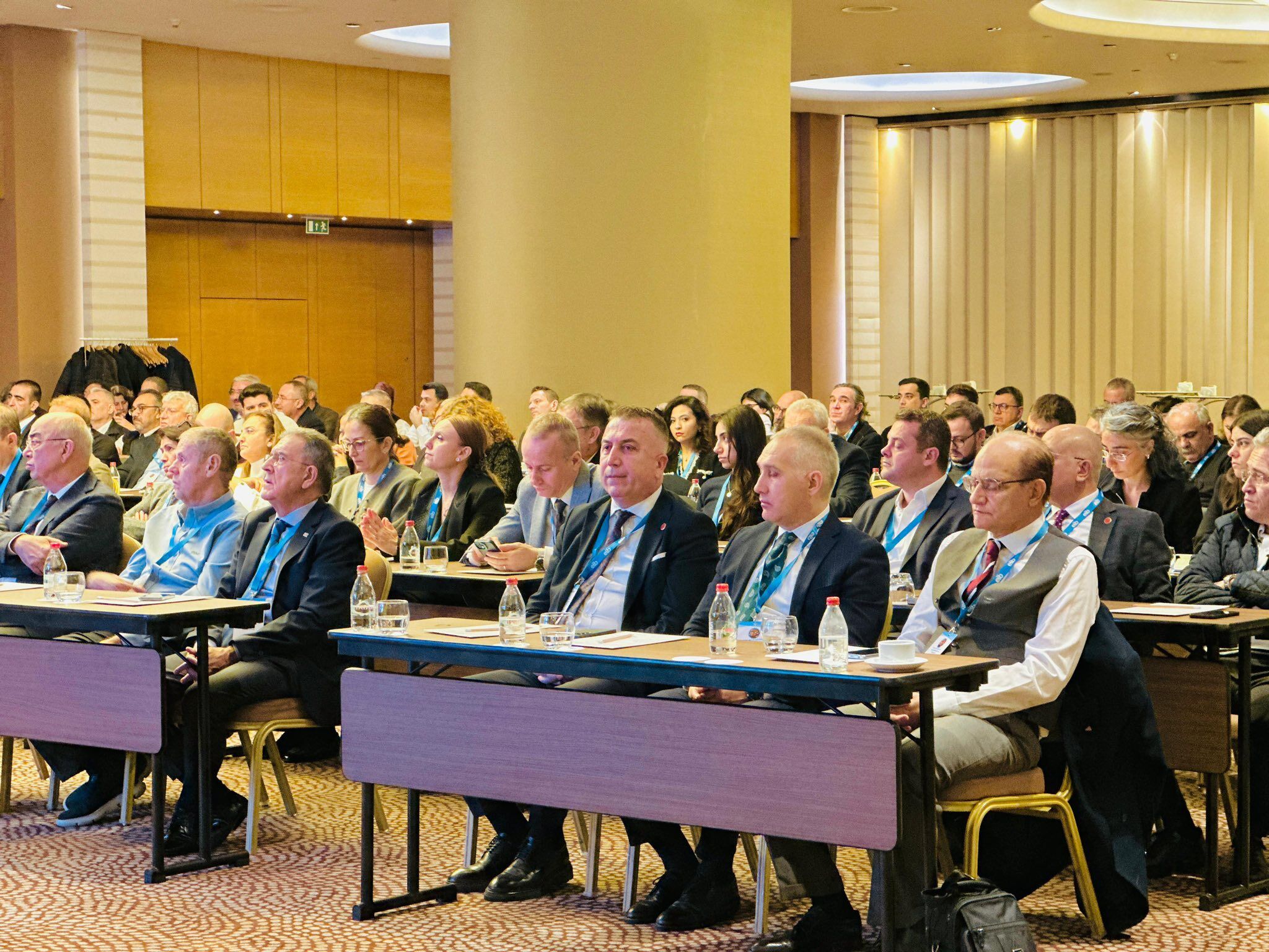 605719874 4300659443539957 209163188763640065 N