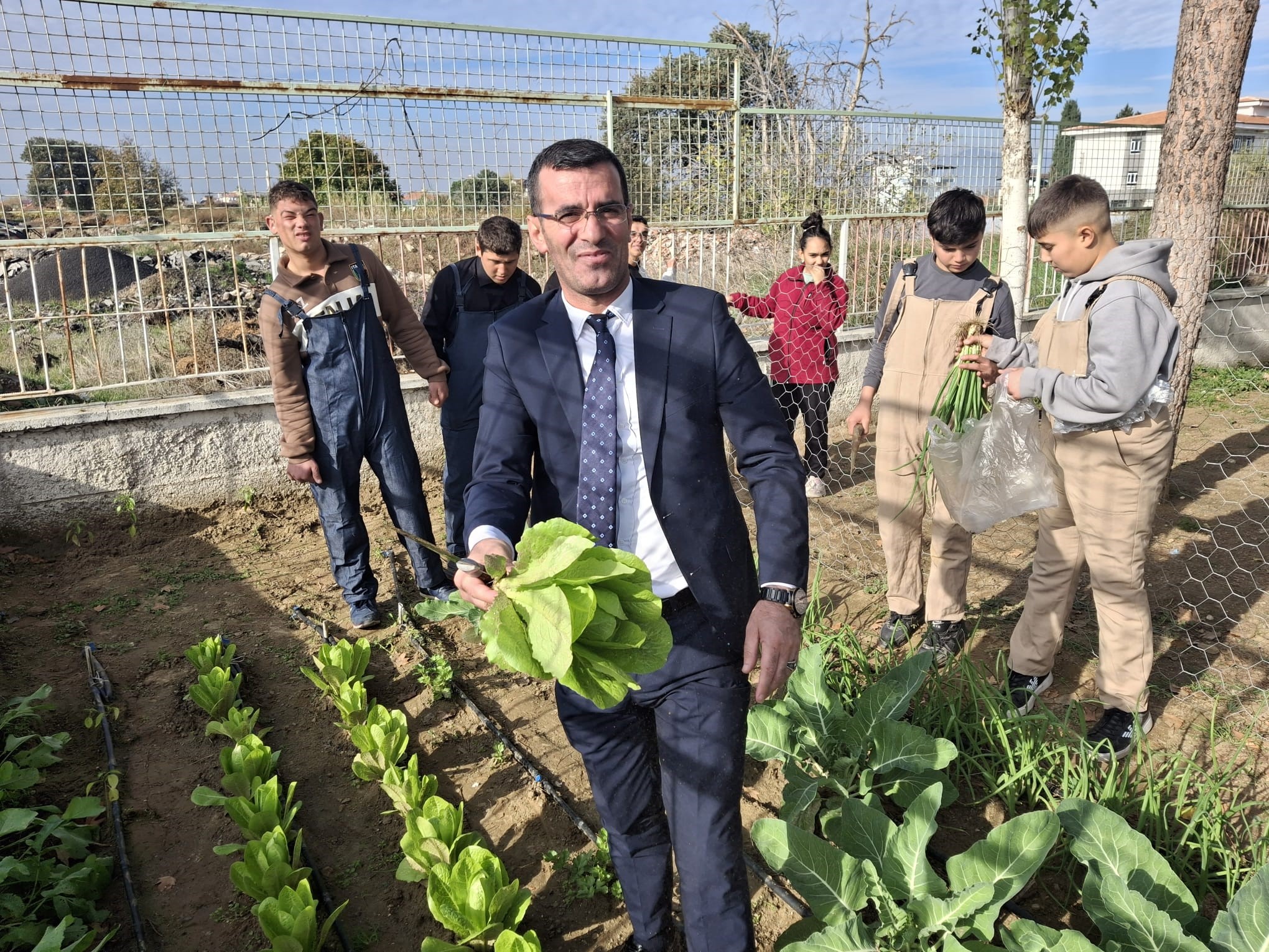 Sarıgöl’de Engelliler Günü’nde anlamlı etkinlik-.4.1