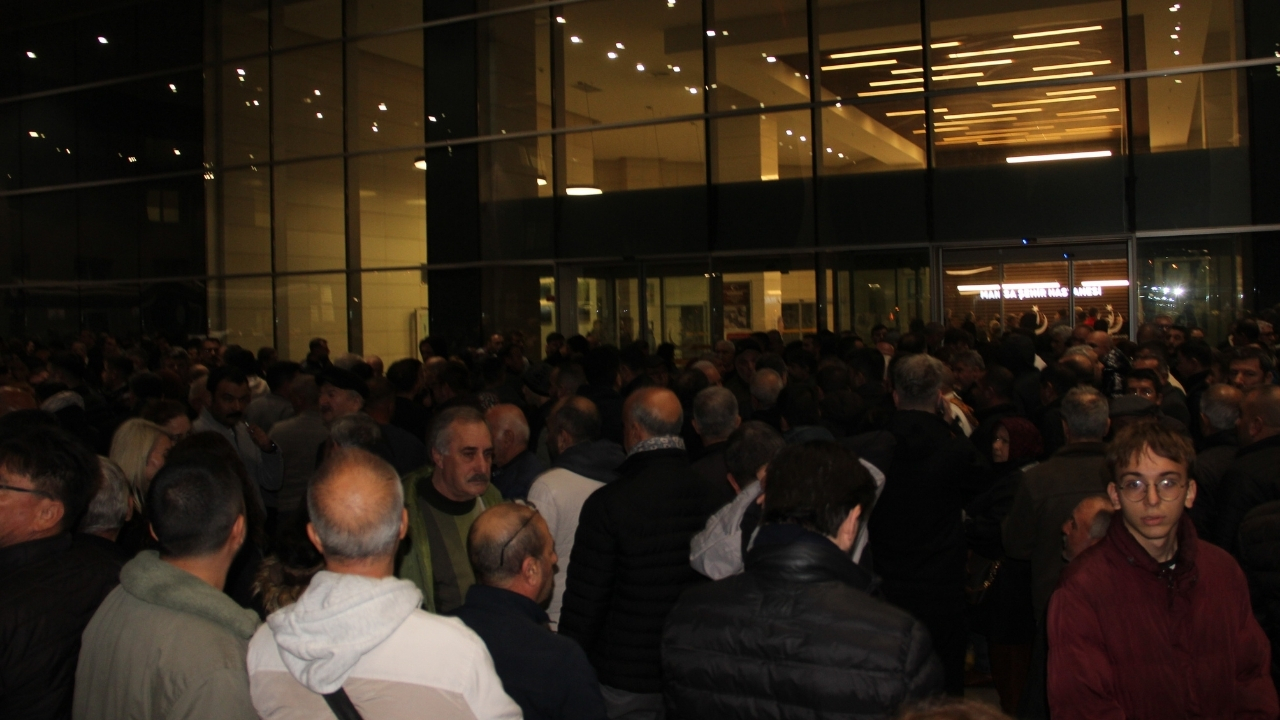 Manisalılar Hastaneye Akın Etti