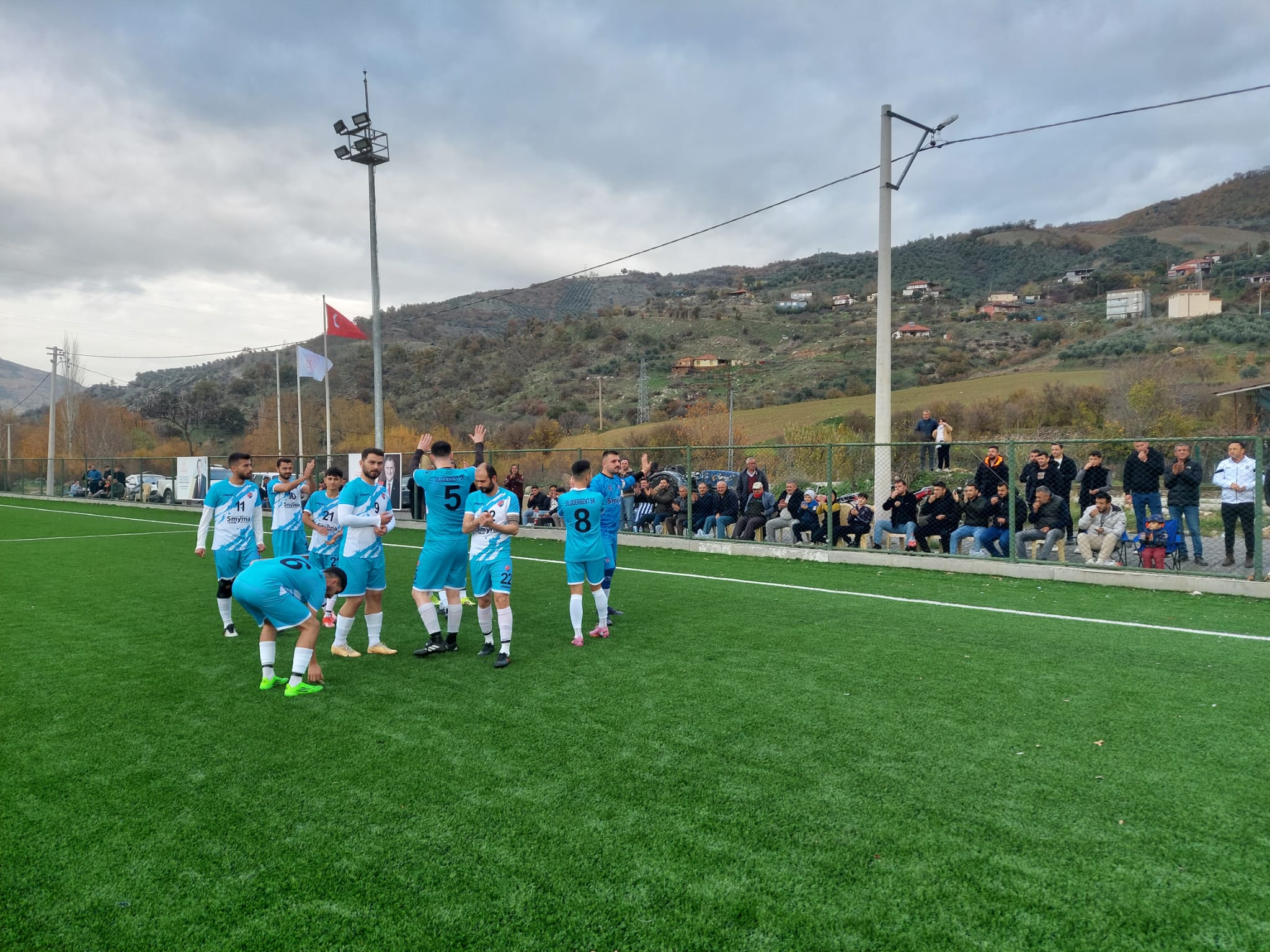 Uluderbent ekibi Sarıgöllü hocası ile kazanmaya devam ediyor.-1