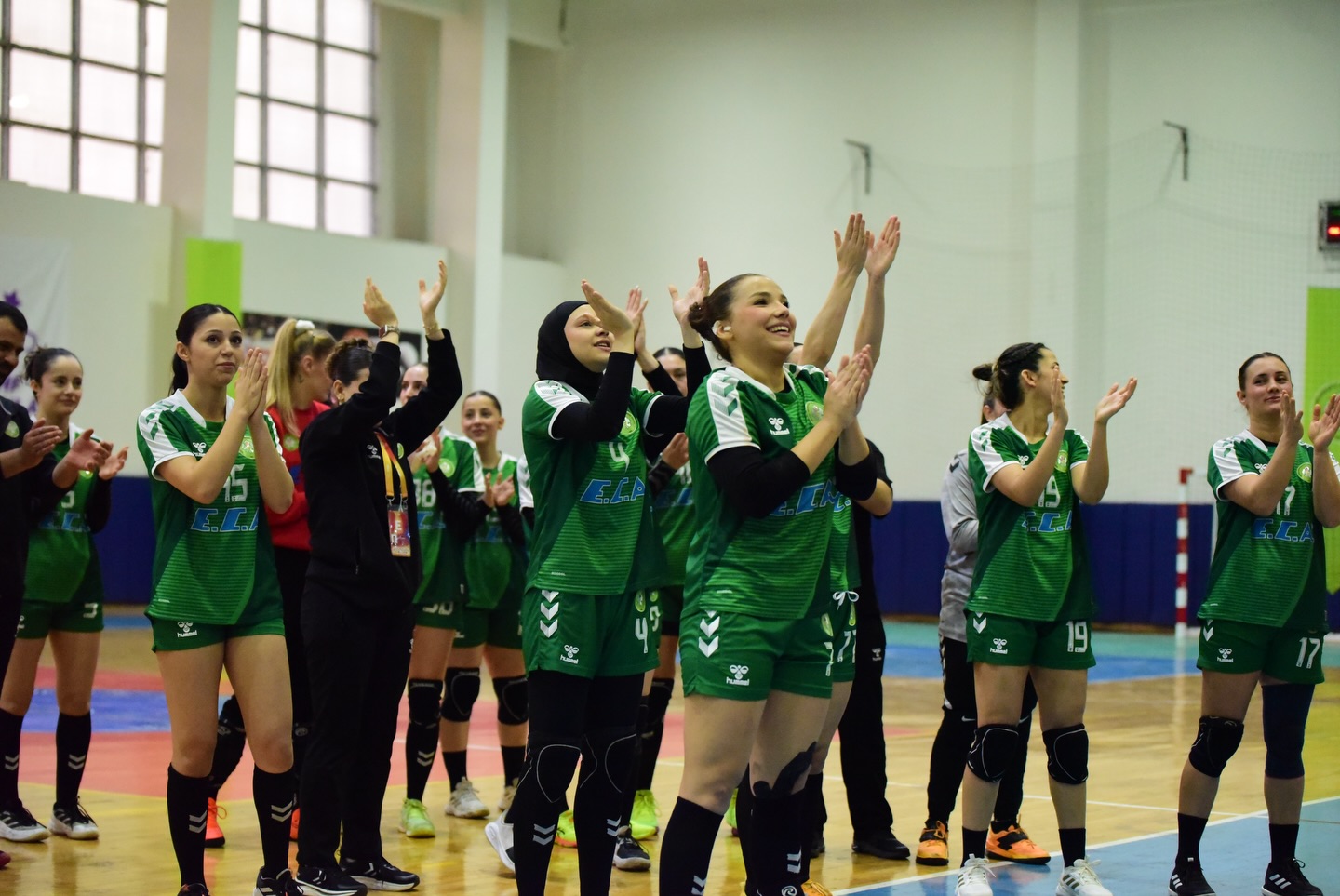 Manisa BBSK'nın başarılı kadınları 9'da 9 yaptı-.1