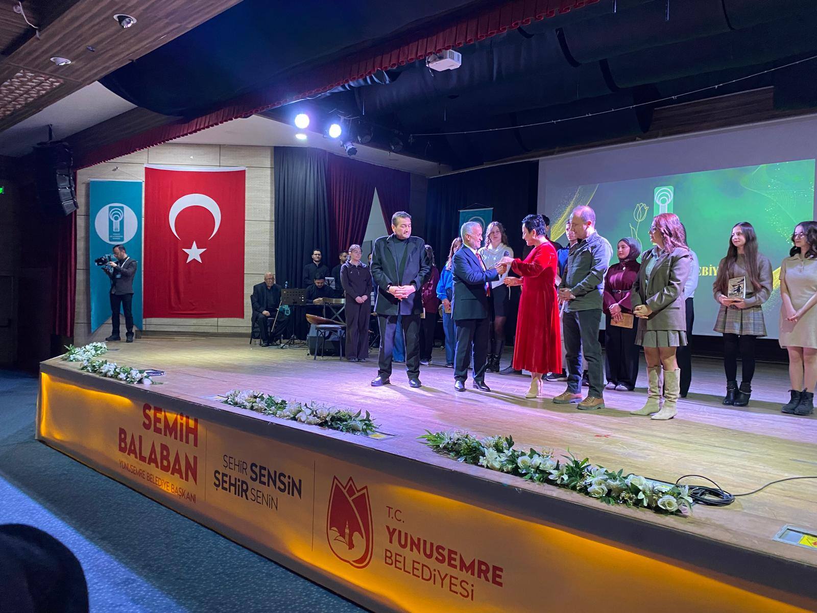 617523445 26622038120720157 4157395512975999478 N