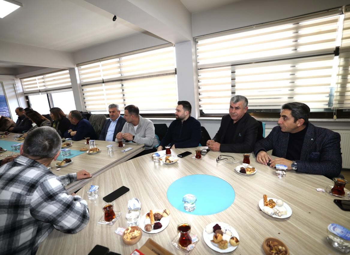 Şehzadeler Belediyesi, muhtarlarla istişarelerini sürdürüyor-.2.2