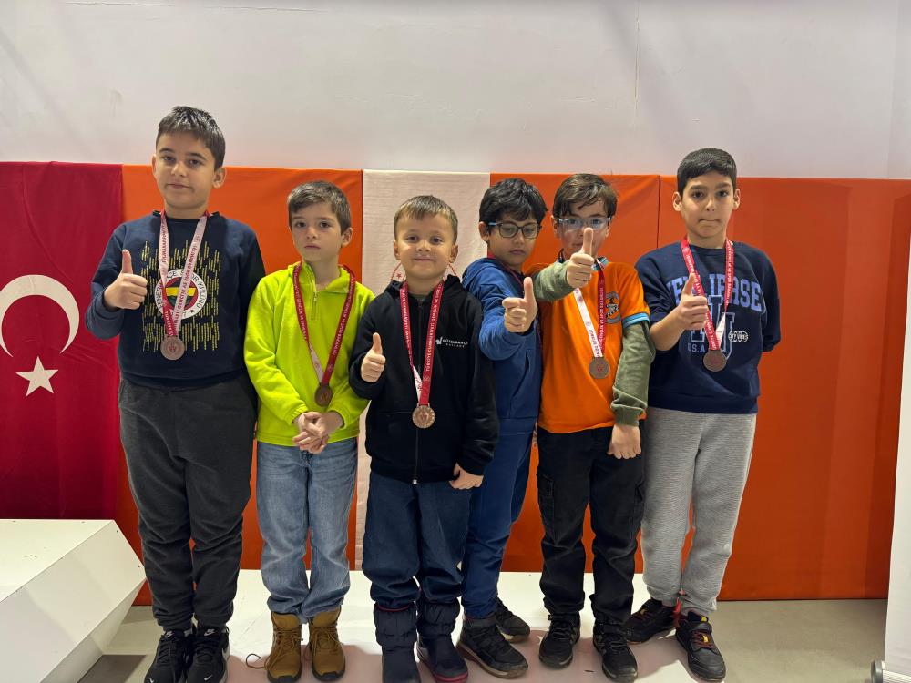 Salihli’de Gazeteciler Günü satrançla taçlandı-1