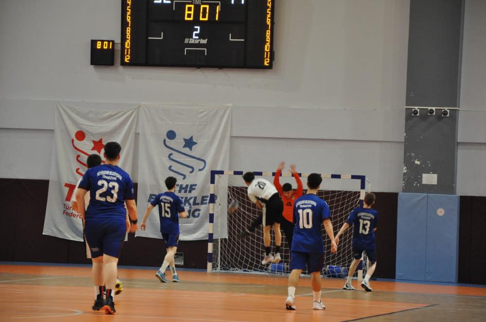 Salihli'de Hentbol Rüzgarı!-1