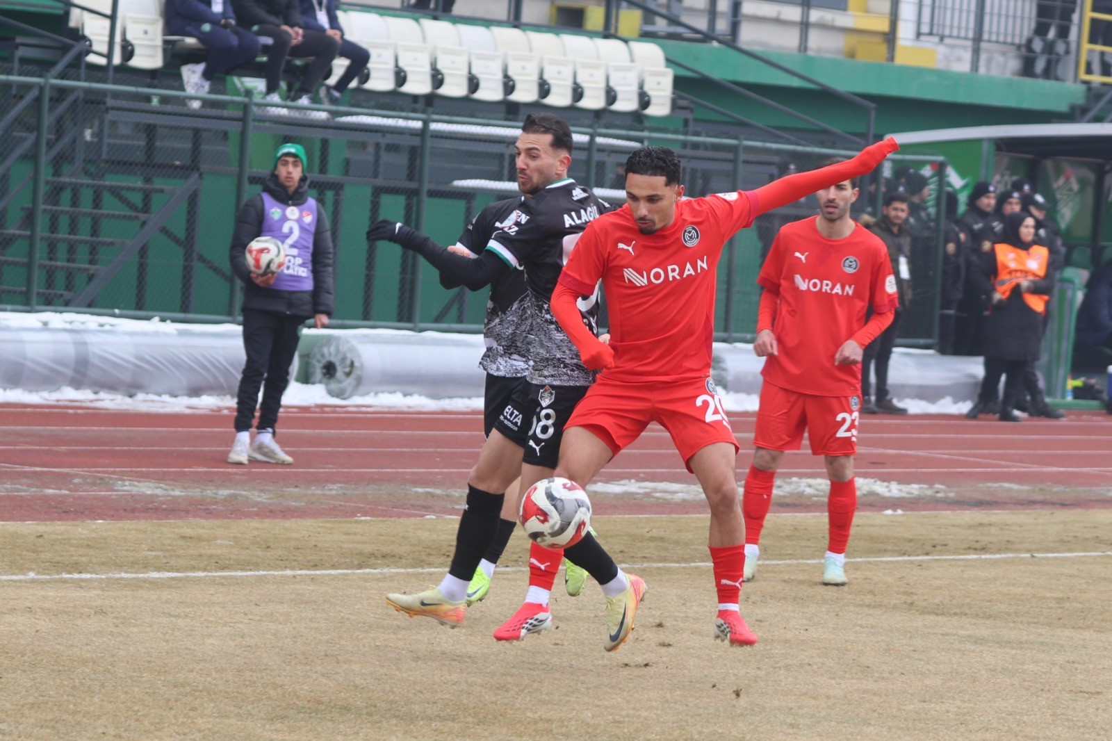 Manisa FK, Iğdır deplasmanından 1 puanla döndü-.2.1.1