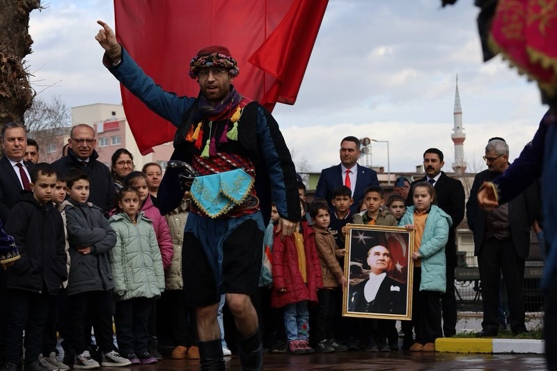 Atatürk'ün 103 Yıl Önce Turgutlu'ya Gelişinin Yıldönümü Kutlandı! (4)