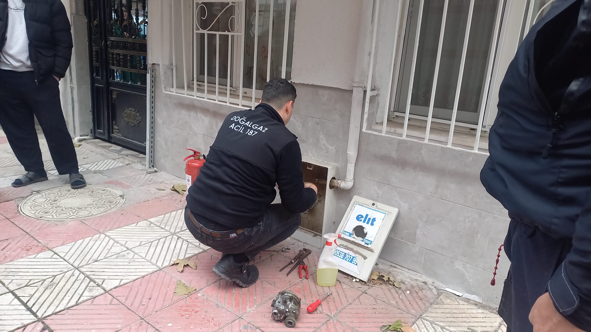 ​Manisada Doğalgaz Paniği Ekipler Seferber Oldu (5)