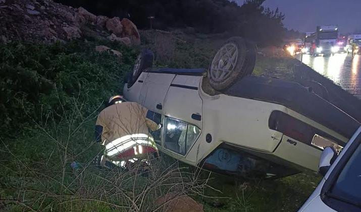 Manisa'da Gizli Buzlanma Zincirleme Kazaya Neden Oldu (3)