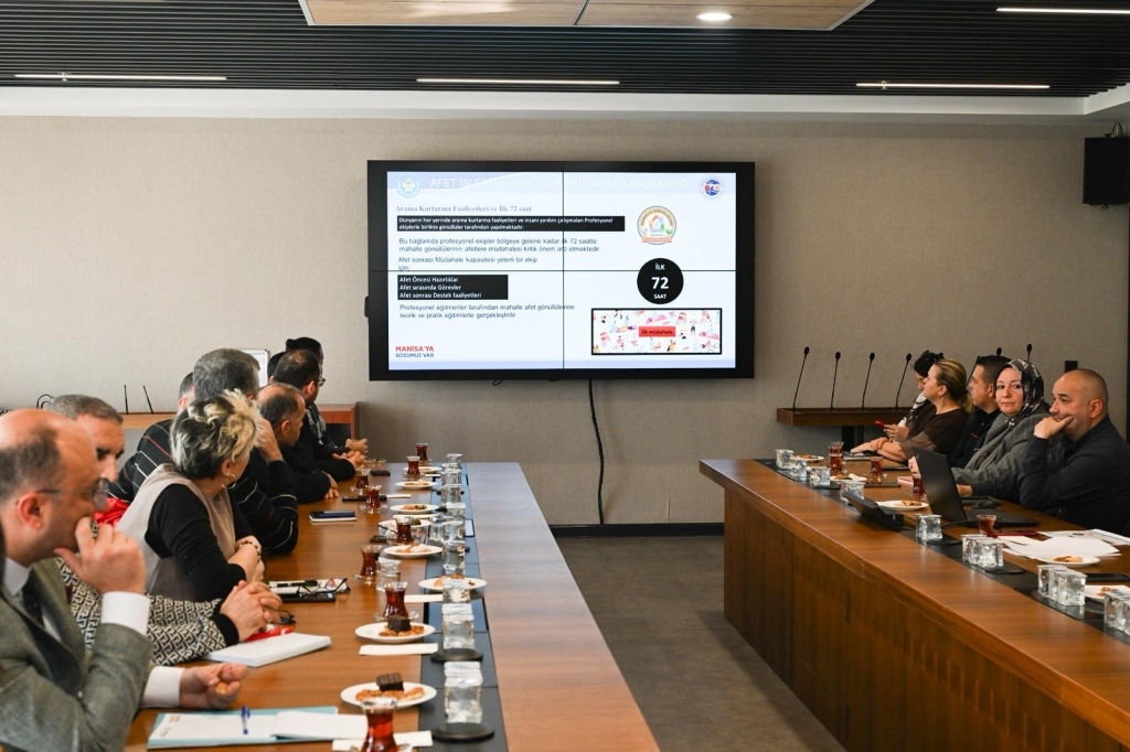 Manisa’da “Mahalle Afet Gönüllüleri” Projesi Hayata Geçiyor-1