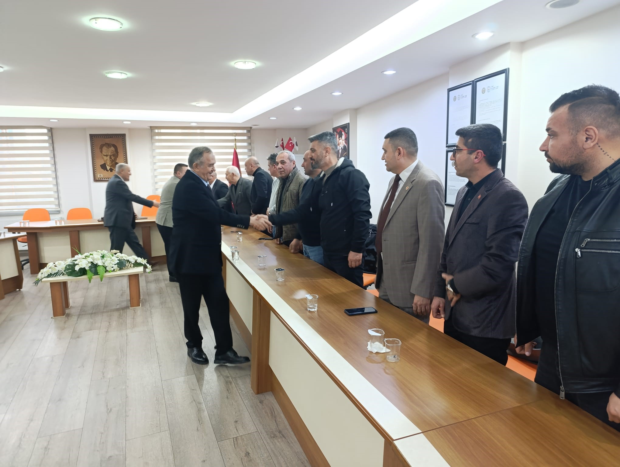 Mhp'li Erkan Akçay, Çiftçimizin Vergi Yükü Hafifletilmelidir (2)