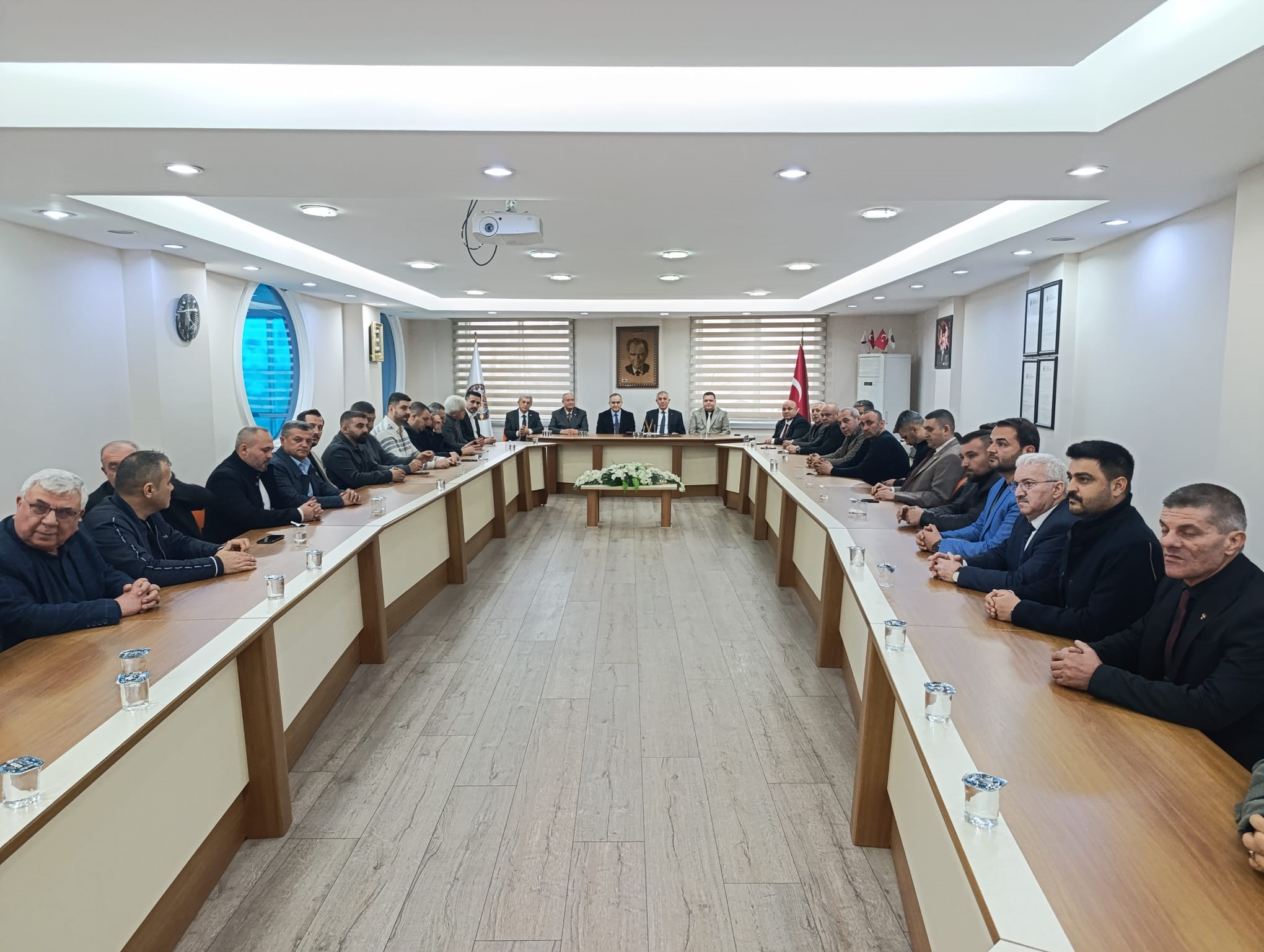 Mhp'li Erkan Akçay, Çiftçimizin Vergi Yükü Hafifletilmelidir (3)