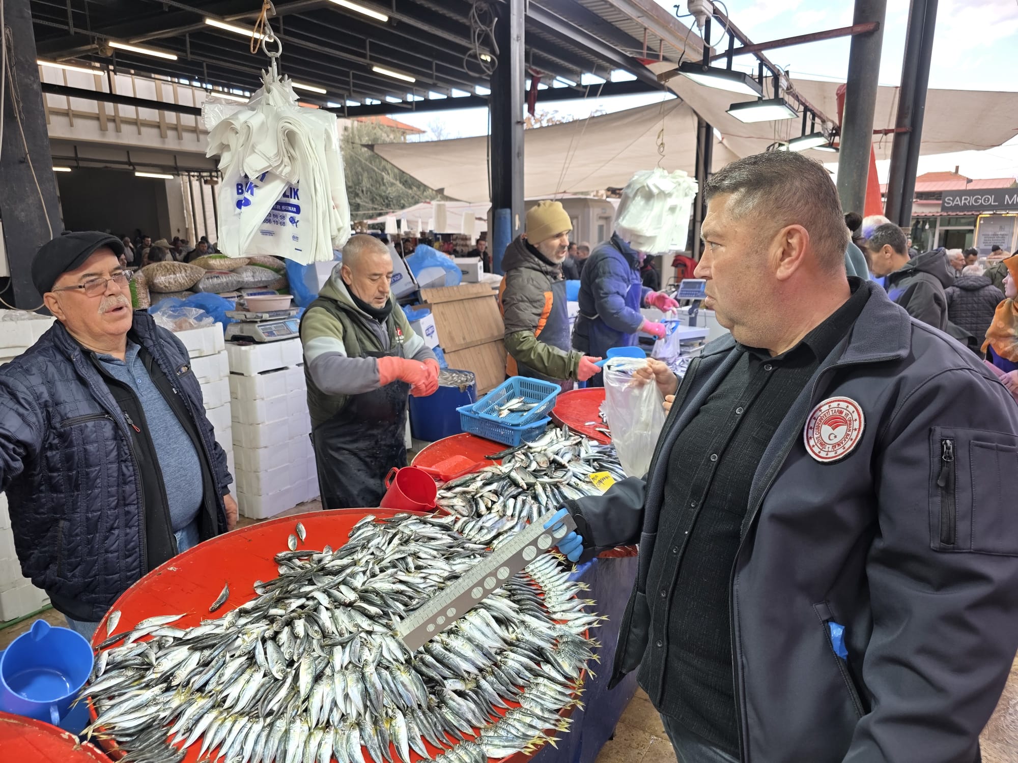 Sarıgöl'de Balık Tezgahları Mercek Altında! (1)