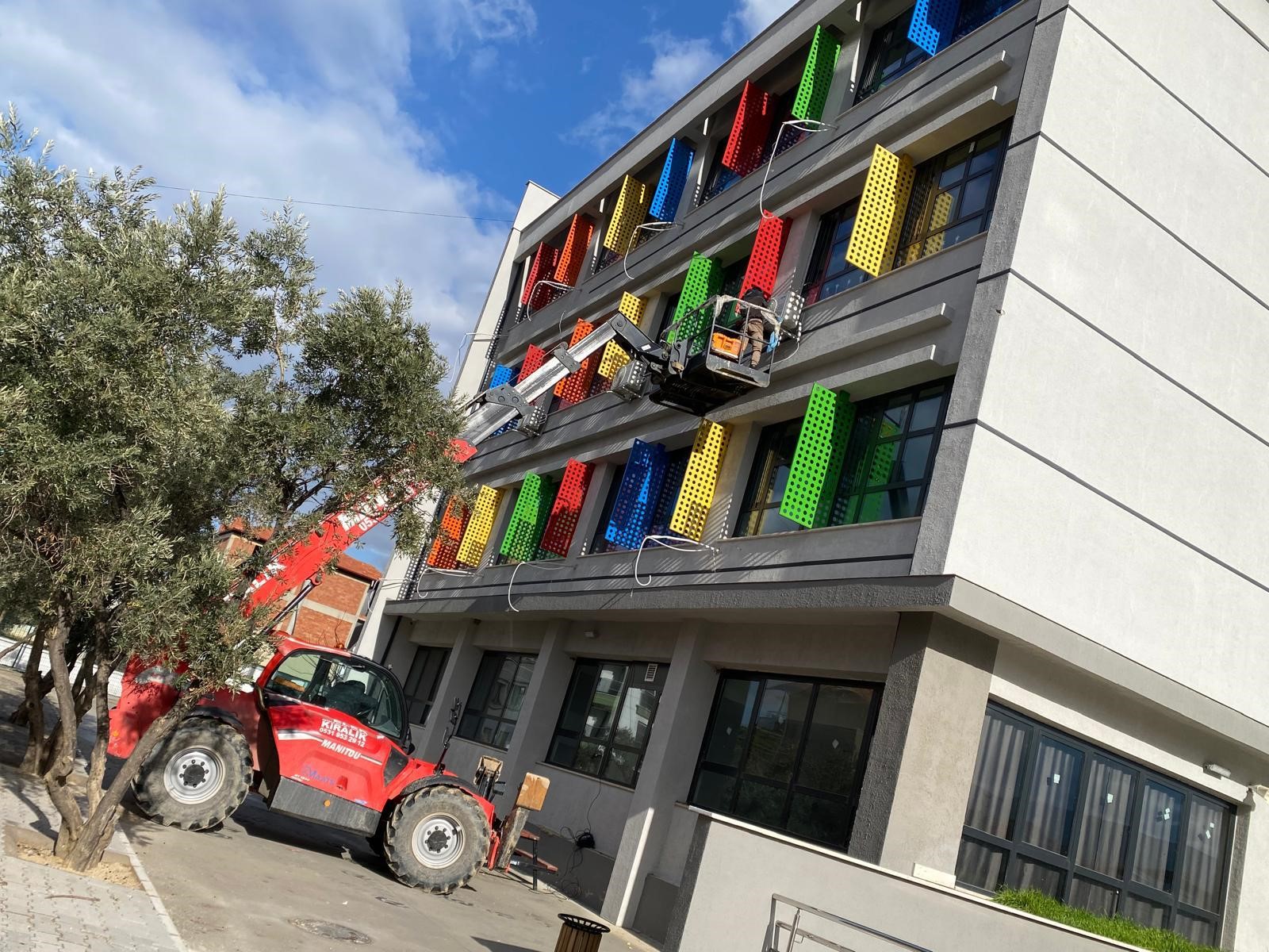 Sarıgöl'ün En Büyük Okulu Destek Ile Adından Söz Ettirid (5)