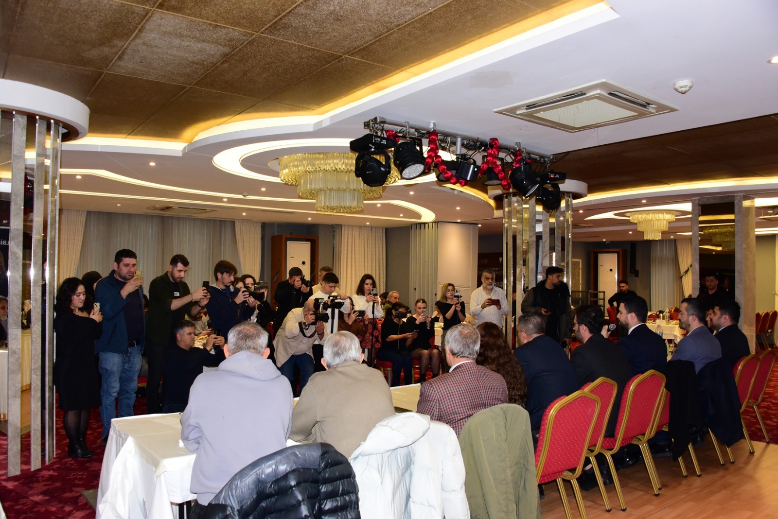 Şehzadeler Belediye Başkanı Hakan Şimşek'ten Önemli Açıklamalar! (1)