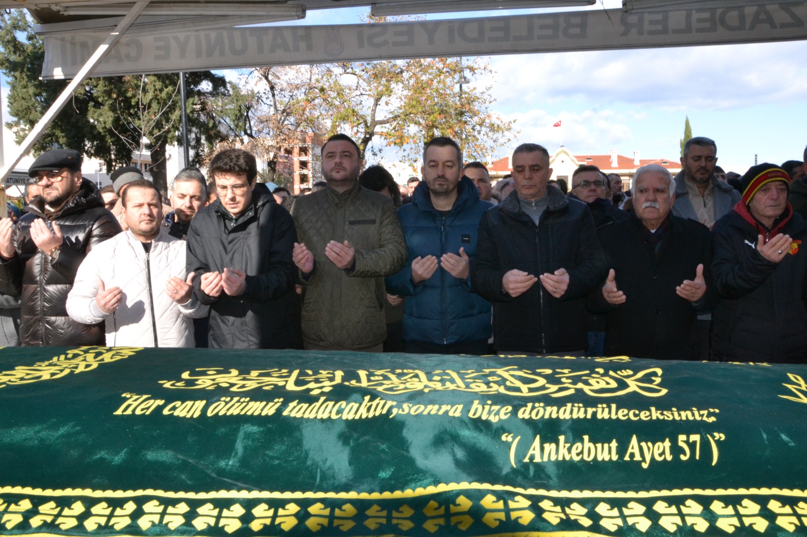 Manisa'da siyasette dünyasında iki acı kayıp birden-.2.1