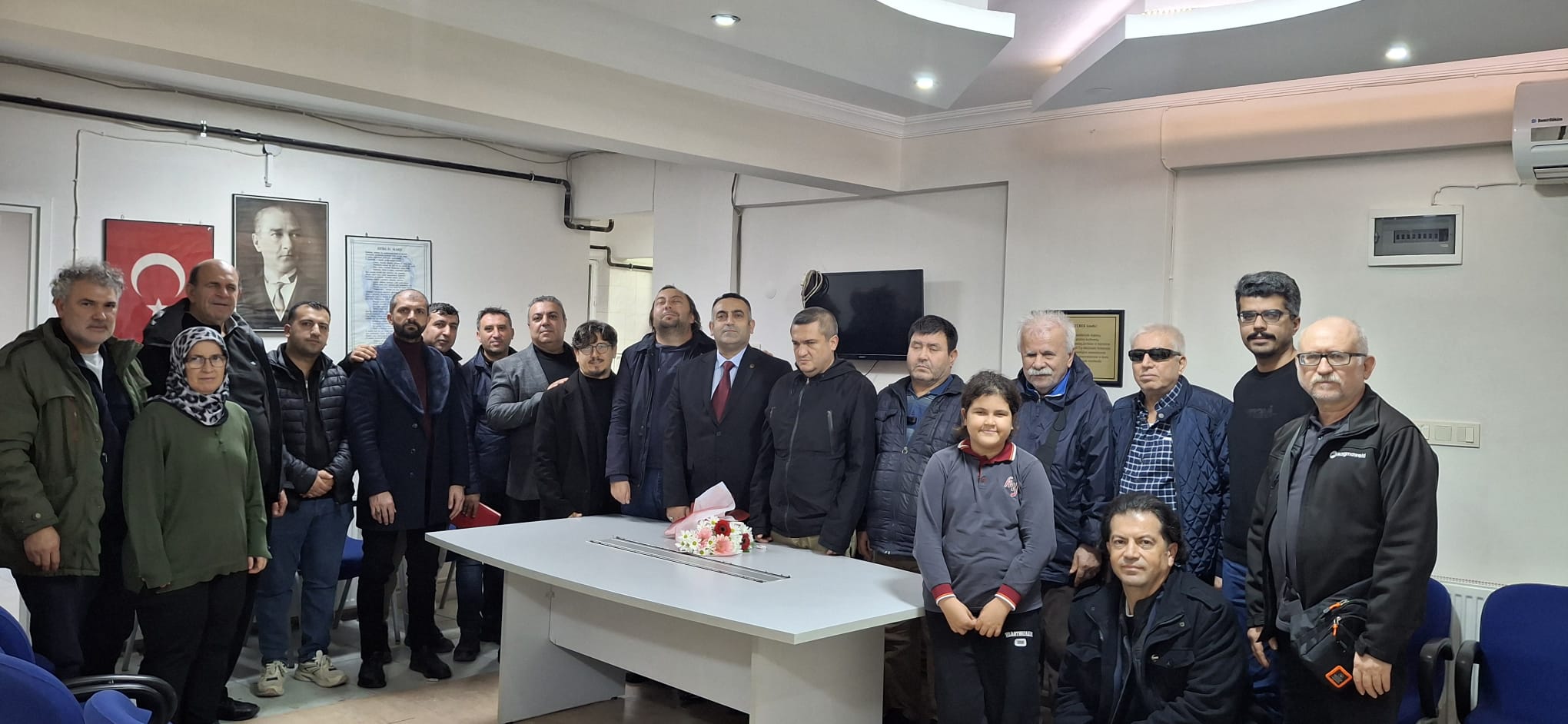 Yeniden Refah Partisi'nden Manisa Altı Nokta Körler Derneği’ni ziyaret-.2.1