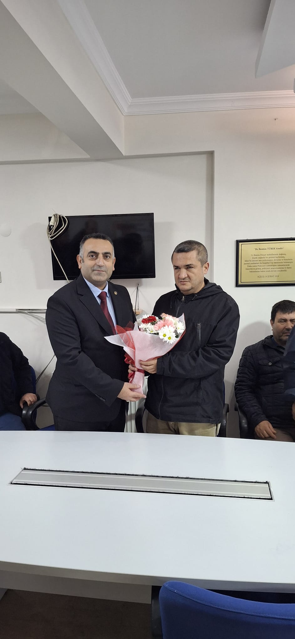 Yeniden Refah Partisi'nden Manisa Altı Nokta Körler Derneği’ni ziyaret-.3.1-1