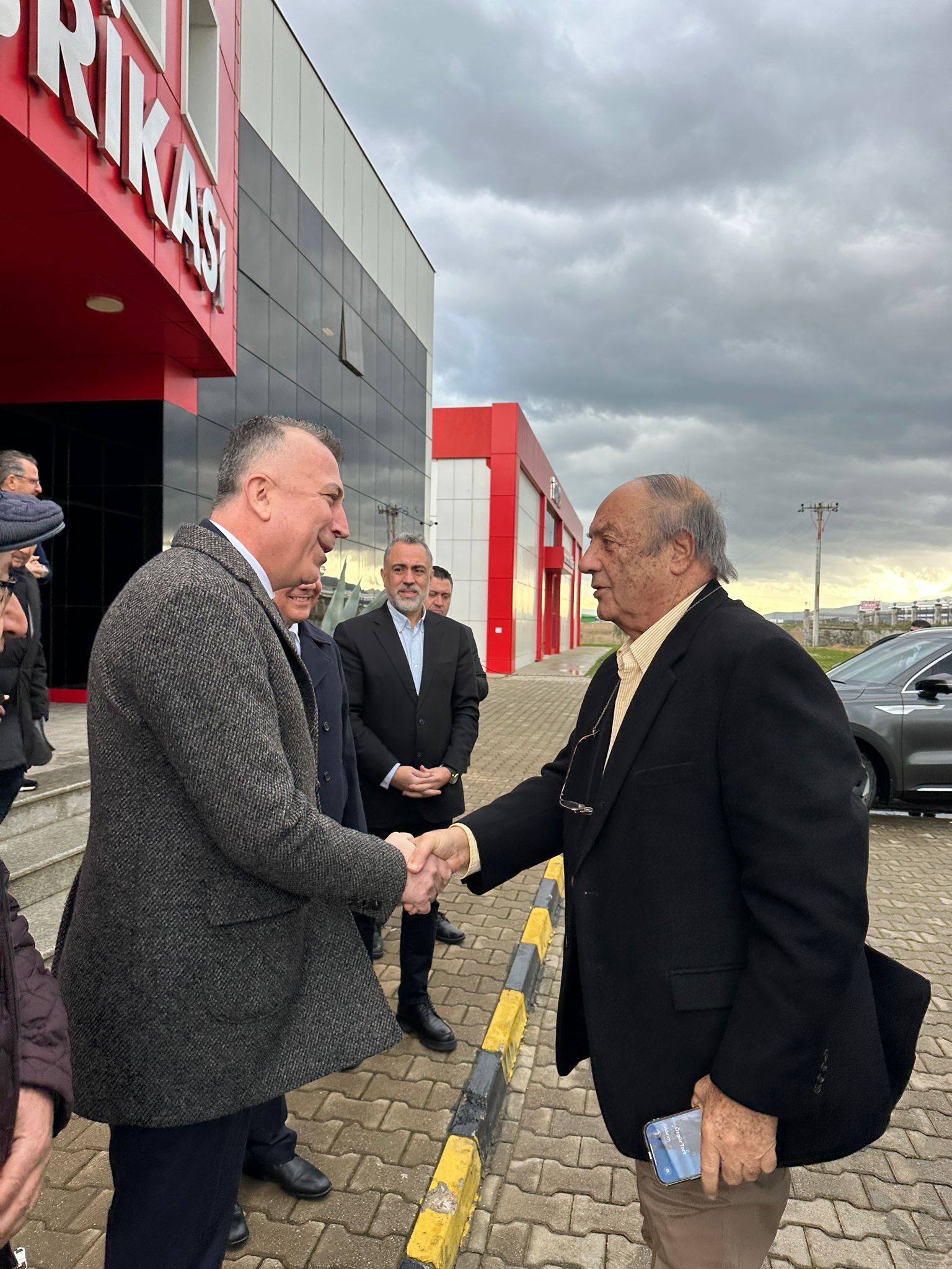 TARİŞ'e Anadolu Grubu'ndan stratejik ziyaret-.2.1.