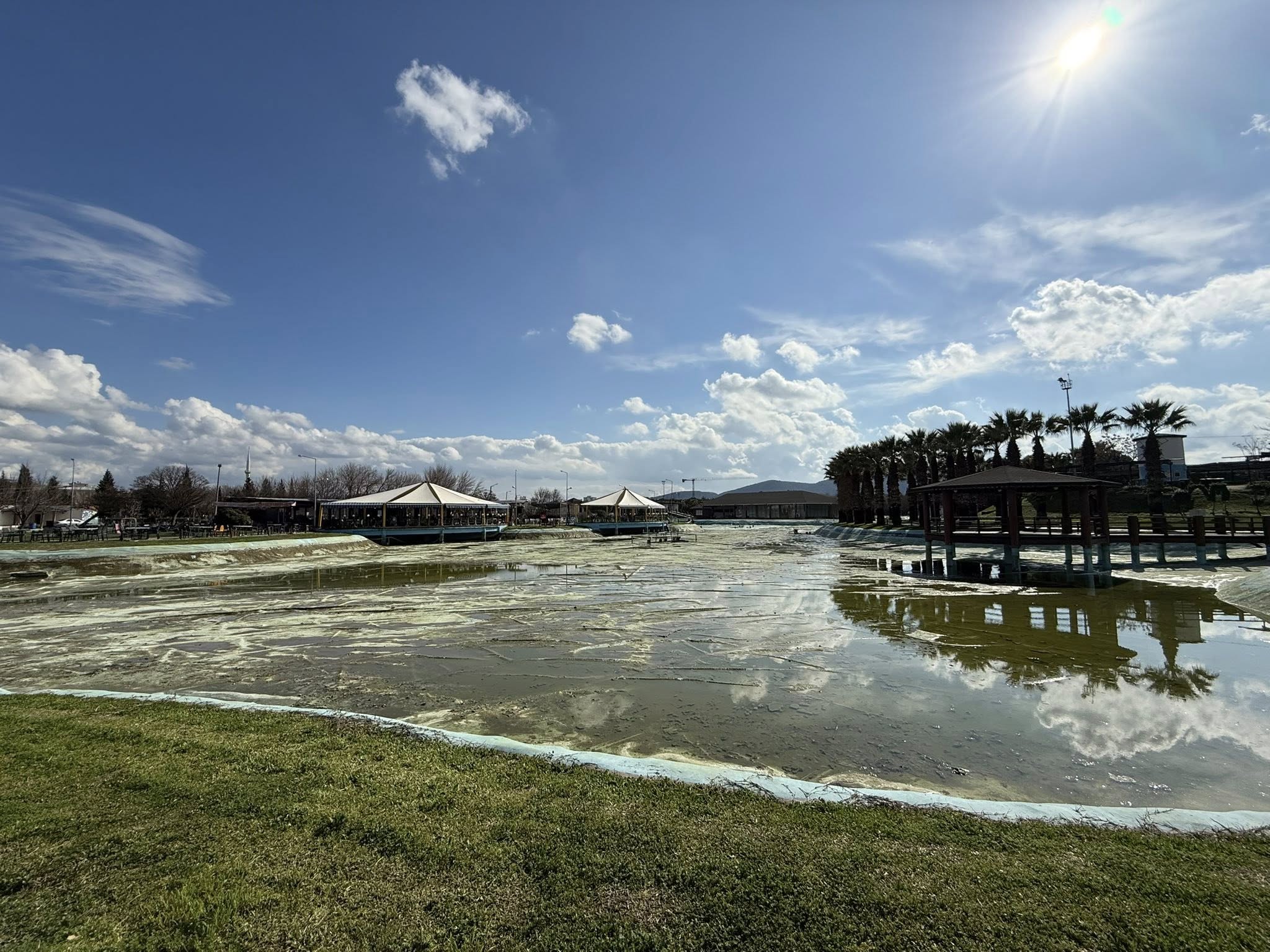 Akhisar'da bahar öncesi temizlik çalışmaları yapıldı-.2.1