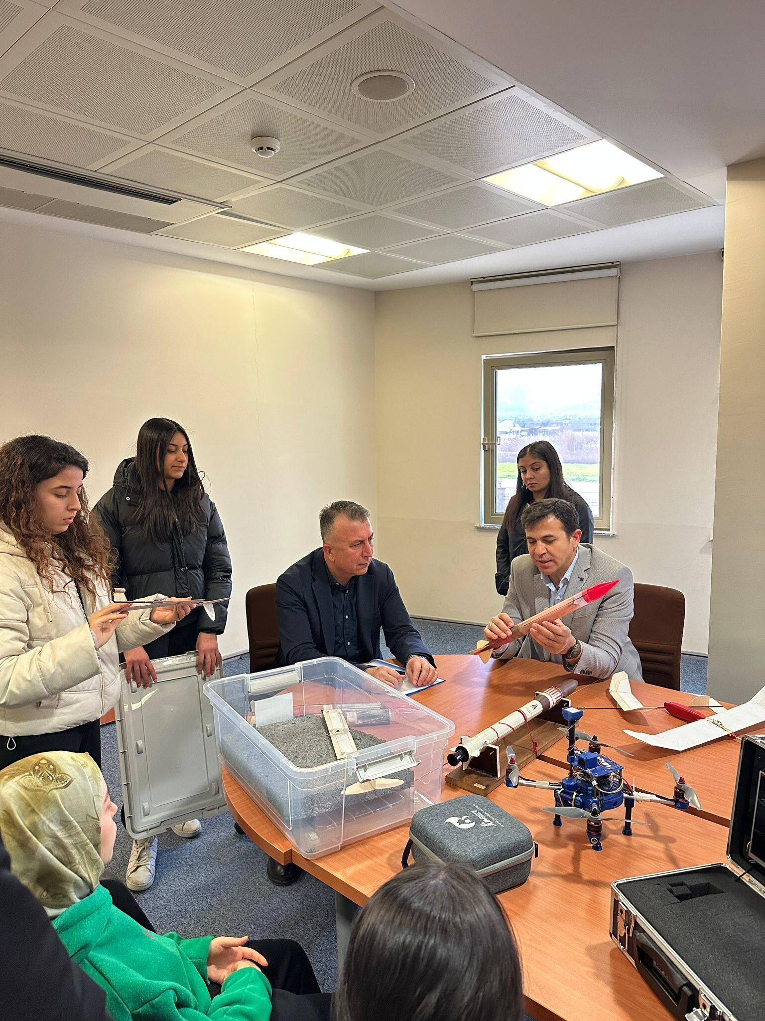 Dünya ikincisi Alaşehirli sporculardan TARİŞ’e ziyaret-.3.3