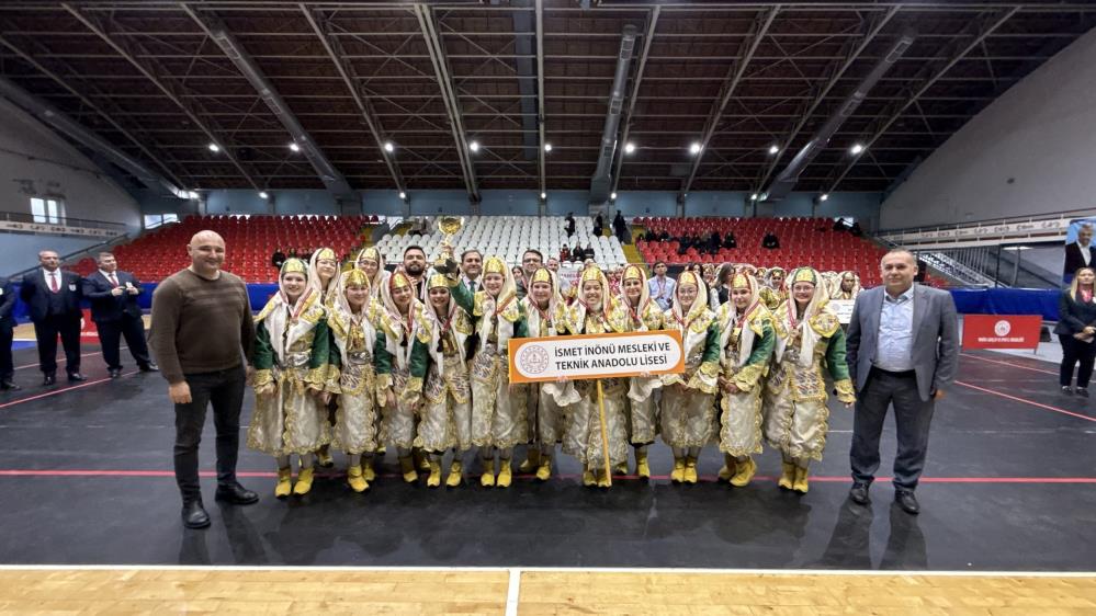 Manisa’da Halk Oyunları İl Birincileri Belli Oldu