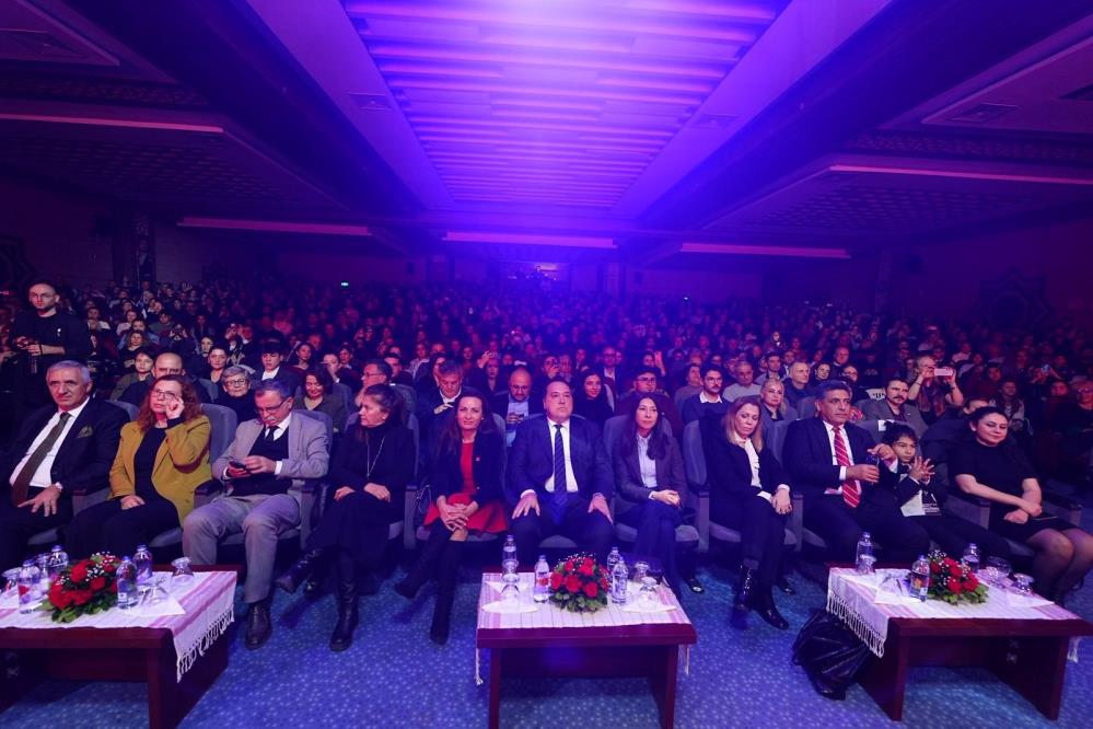 Gençlik Senfoni Orkestrası’na Tam Not