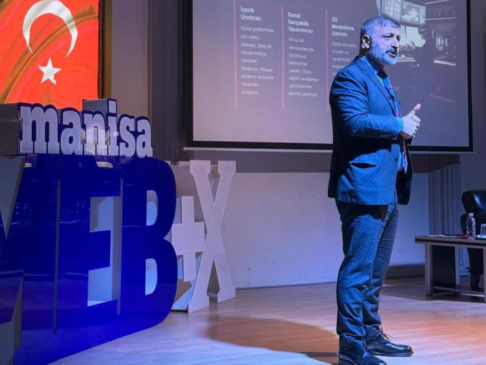 Manisalı Gençler MEB+X ile Geleceğe Umutla Bakıyor