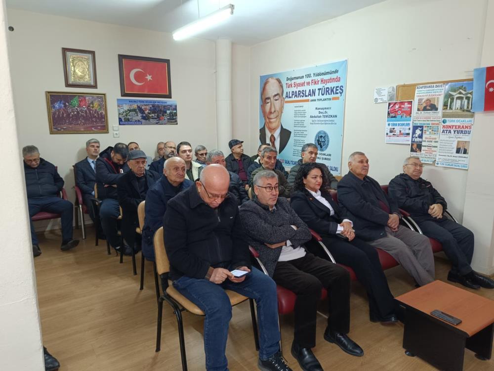 Türk Ocakları Salihli Şubesi’nde Ednan Aras yeniden başkan