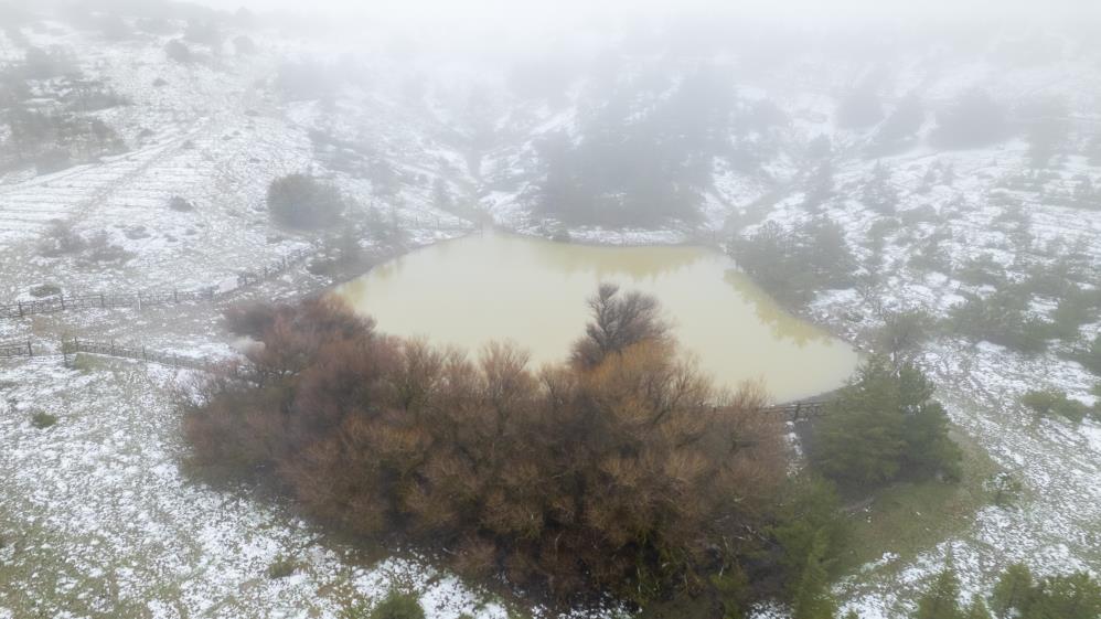 Spil Dağı'nda yeni bir şelale oluştu!