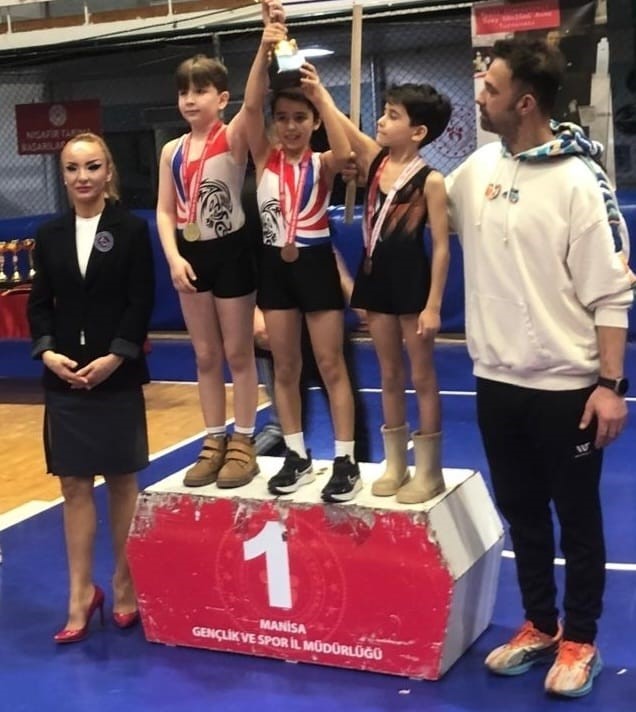 Manisa’da Milli Cimnastikçi Özay Gönlüm anısına anlamlı turnuva-1