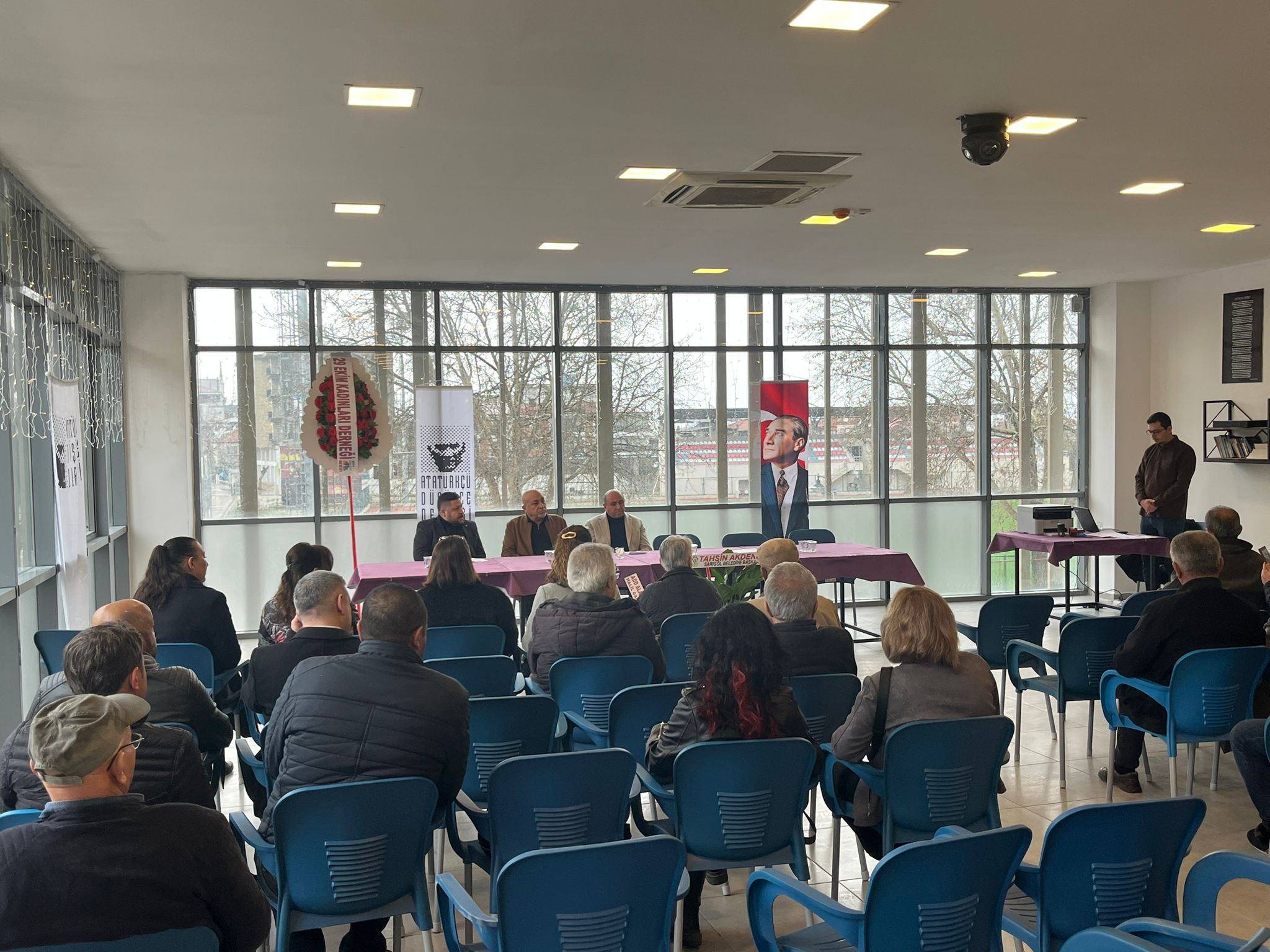 Add Sarıgöl’de Melih Tokuç Güven Tazeledi (1)